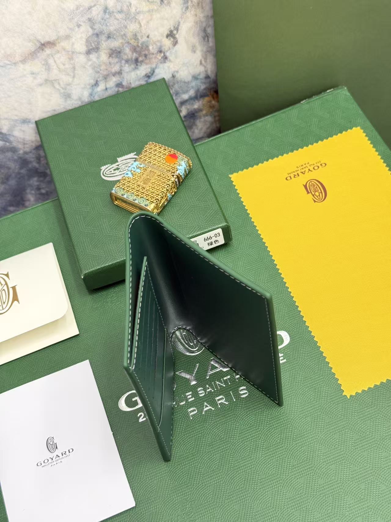 Goyard左边卡位四格护照夹,官网1:1顶级材质手工精细,11个颜色现货供应, 质感直接拉满, 放现金,薄身不站位置, Goyard左边卡位四格护照夹,官网1:1顶级材质手工精细,11个颜色现货供应, 质感直接拉满, 放现金,薄身不站位置,