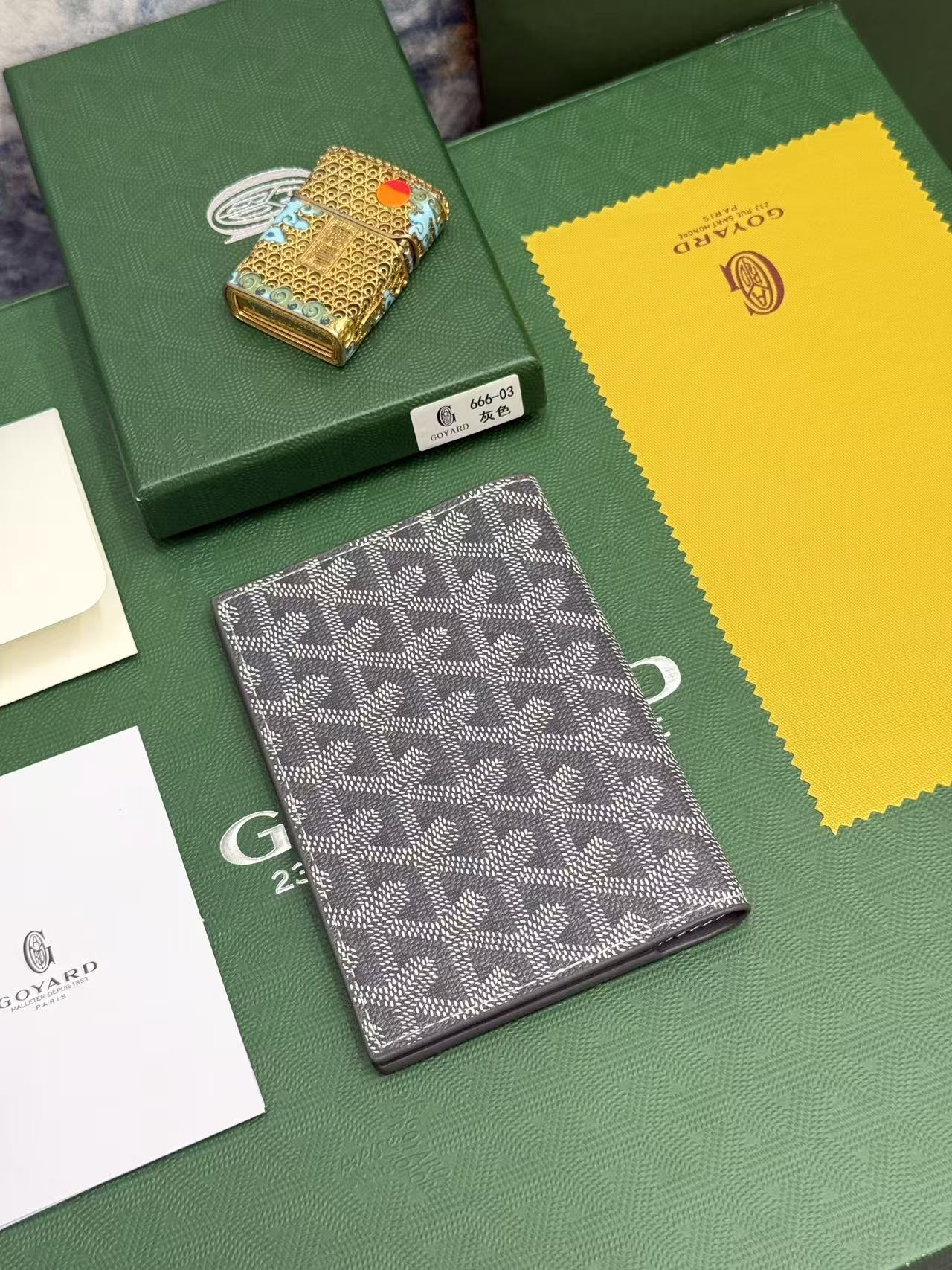 Goyard左边卡位四格护照夹,官网1:1顶级材质手工精细,11个颜色现货供应, 质感直接拉满, 放现金,薄身不站位置, Goyard左边卡位四格护照夹,官网1:1顶级材质手工精细,11个颜色现货供应, 质感直接拉满, 放现金,薄身不站位置,