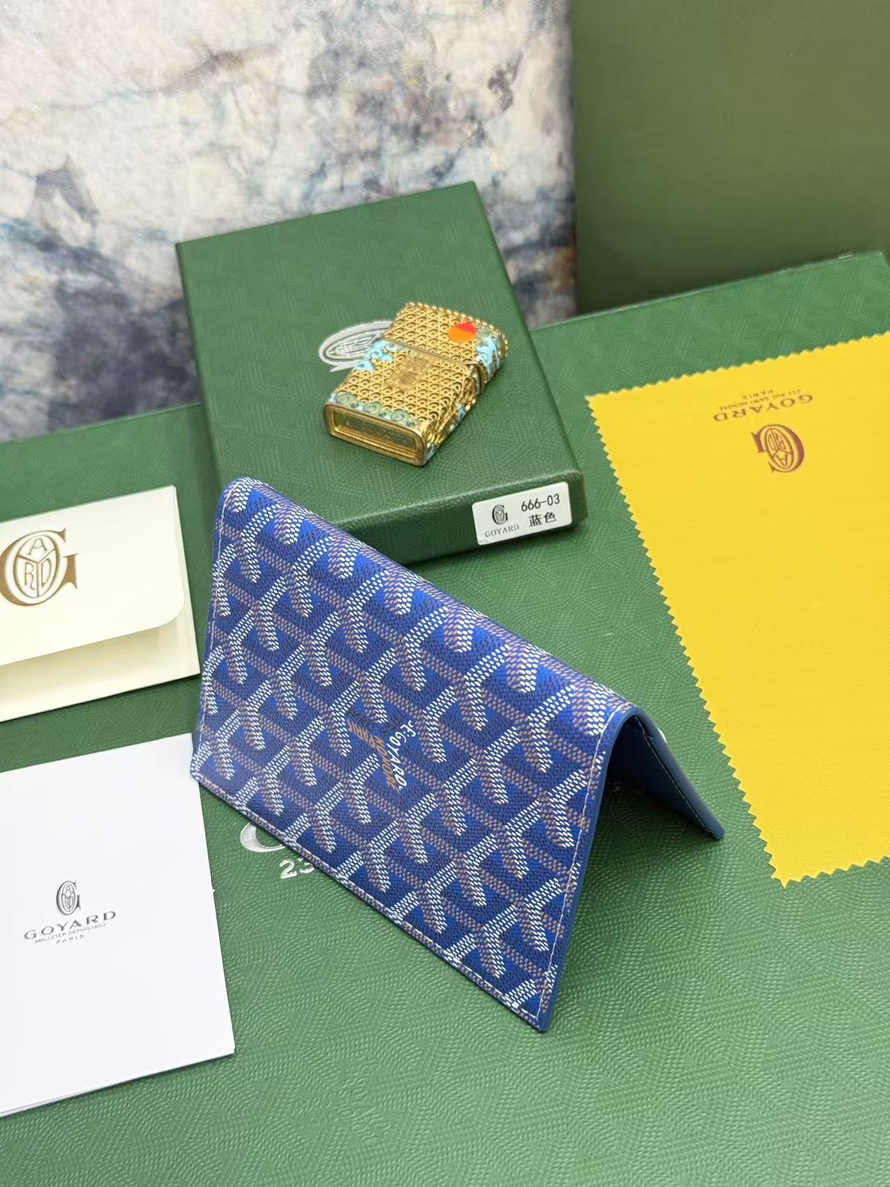 Goyard左边卡位四格护照夹,官网1:1顶级材质手工精细,11个颜色现货供应, 质感直接拉满, 放现金,薄身不站位置, Goyard左边卡位四格护照夹,官网1:1顶级材质手工精细,11个颜色现货供应, 质感直接拉满, 放现金,薄身不站位置,