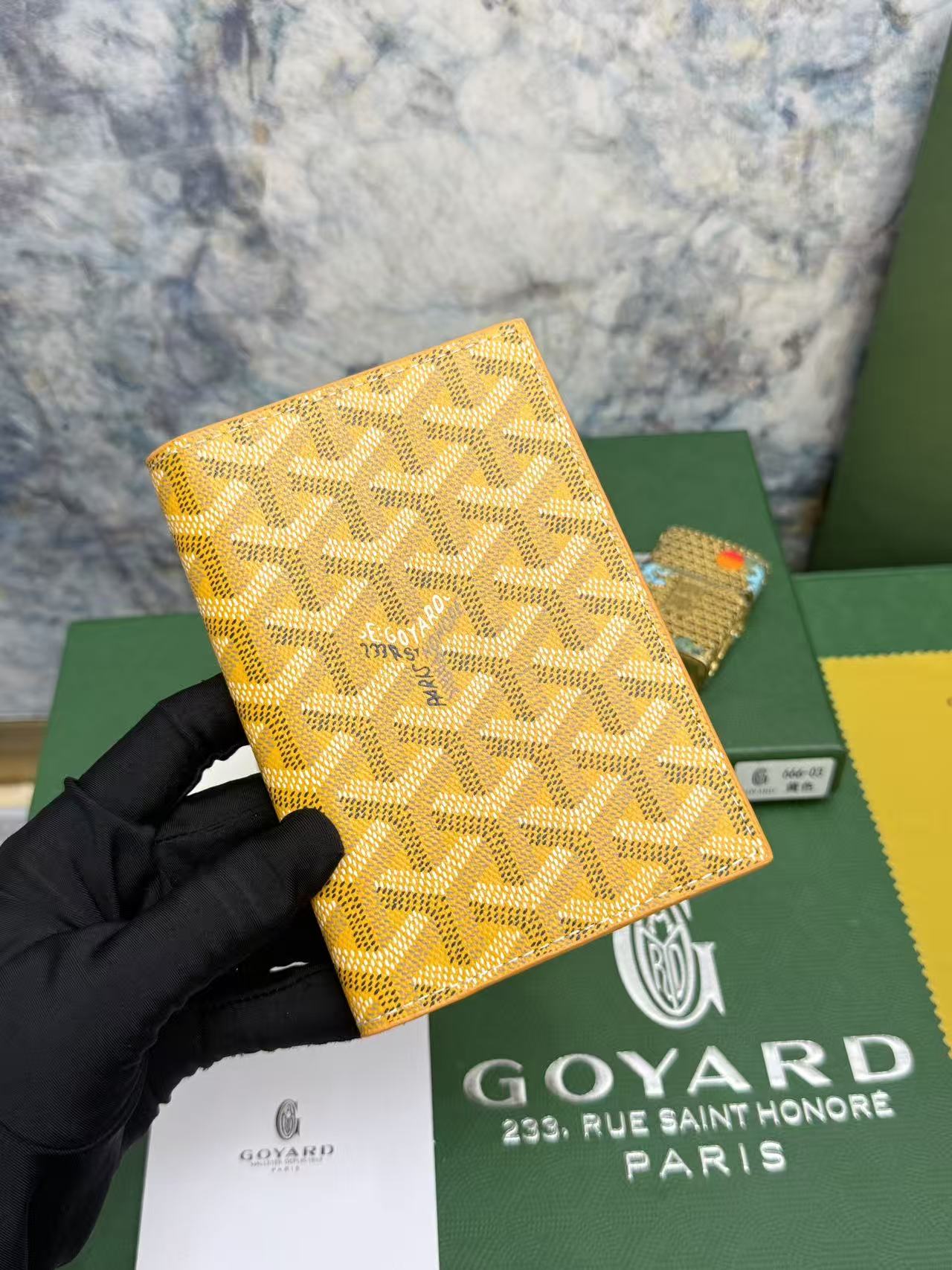 Goyard左边卡位四格护照夹,官网1:1顶级材质手工精细,11个颜色现货供应, 质感直接拉满, 放现金,薄身不站位置, Goyard左边卡位四格护照夹,官网1:1顶级材质手工精细,11个颜色现货供应, 质感直接拉满, 放现金,薄身不站位置,