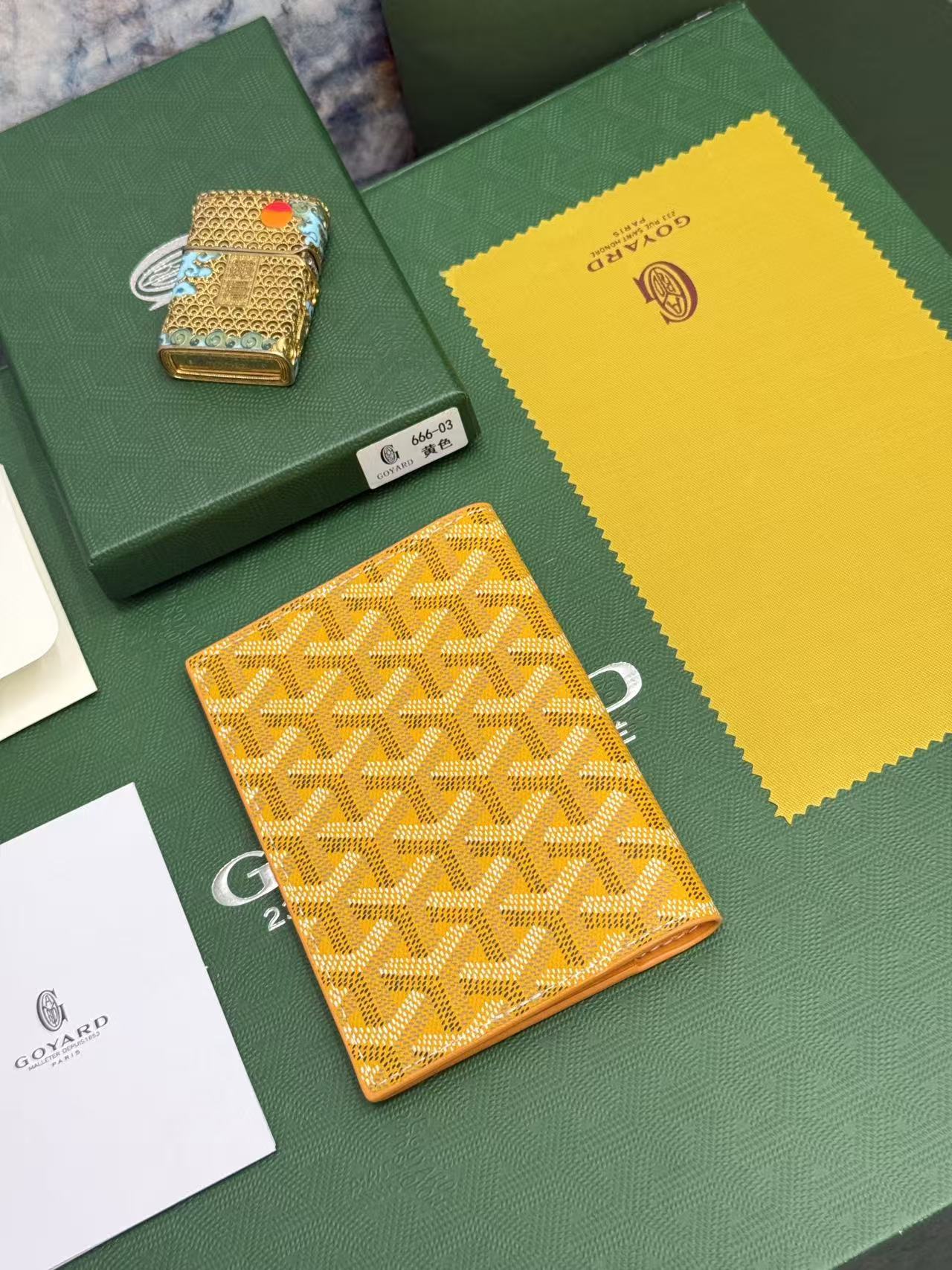 Goyard左边卡位四格护照夹,官网1:1顶级材质手工精细,11个颜色现货供应, 质感直接拉满, 放现金,薄身不站位置, Goyard左边卡位四格护照夹,官网1:1顶级材质手工精细,11个颜色现货供应, 质感直接拉满, 放现金,薄身不站位置,