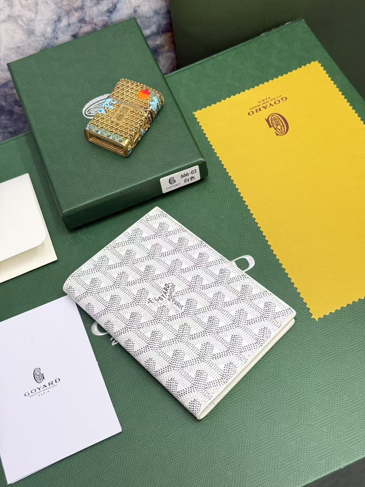 Goyard左边卡位四格护照夹,官网1:1顶级材质手工精细,11个颜色现货供应, 质感直接拉满, 放现金,薄身不站位置, Goyard左边卡位四格护照夹,官网1:1顶级材质手工精细,11个颜色现货供应, 质感直接拉满, 放现金,薄身不站位置,