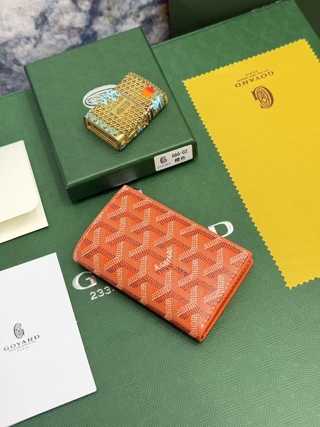 Goyard对折卡包 日常搭配必备单品,官网1:1顶级材质手工精细,11个颜色现货供应, SAINT-PIERRE卡夹的 Goyard对折卡包 日常搭配必备单品,官网1:1顶级材质手工精细,11个颜色现货供应, SAINT-PIERRE卡夹的