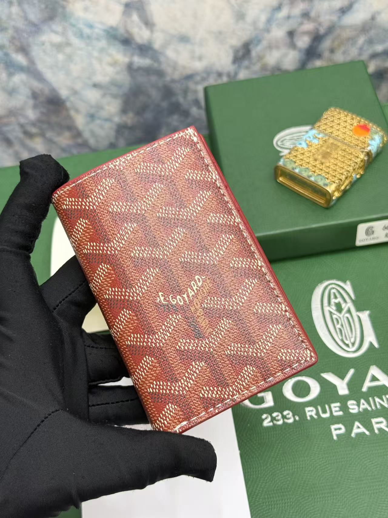 Goyard对折卡包 日常搭配必备单品，官网1:1顶级材质手工精细，11个颜色现货供应， SAINT-PIERRE卡夹的