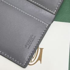 Goyard对折卡包 日常搭配必备单品,官网1:1顶级材质手工精细,11个颜色现货供应, SAINT-PIERRE卡夹的 Goyard对折卡包 日常搭配必备单品,官网1:1顶级材质手工精细,11个颜色现货供应, SAINT-PIERRE卡夹的