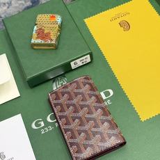 Goyard对折卡包 日常搭配必备单品,官网1:1顶级材质手工精细,11个颜色现货供应, SAINT-PIERRE卡夹的 Goyard对折卡包 日常搭配必备单品,官网1:1顶级材质手工精细,11个颜色现货供应, SAINT-PIERRE卡夹的