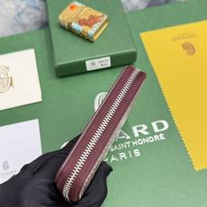 戈雅短款拉链包:采用全拉链开合设计。其中部隔层可存放硬币,而其内部贴袋可插入卡片或小证件。 精致小巧实用性还特别好,钞票 戈雅短款拉链包:采用全拉链开合设计。其中部隔层可存放硬币,而其内部贴袋可插入卡片或小证件。 精致小巧实用性还特别好,钞票