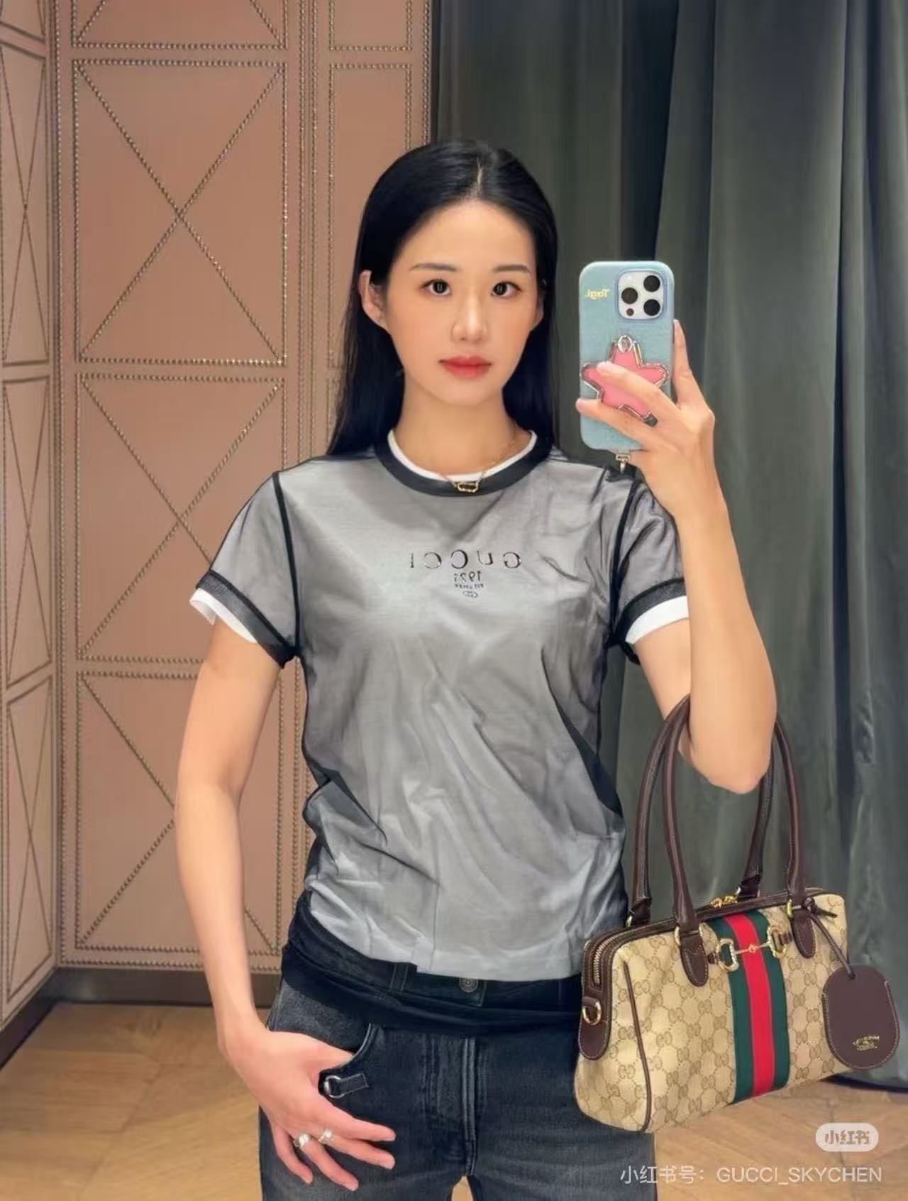 NO:781204,Model number 20262435 Gucc* new letter printed fake two-piece mesh splicing short-sleeved T-shirt, gray, SML, [M size shoulder width 40, bust 92, sleeve length 17, length 59; weight 0.140kg], Gucci-clothing, gucci, gucci, T-shirt, tees, t-shirt,19860909款号20262435 Gucc*新款 字母印花假两件网纱拼接短袖T恤,灰色,SML,【M码肩宽40,胸围92,袖长17,长59；重量0.140kg】,古驰-服装,gucci,gucci,T-shirt,tees，t-shirt,,Women's clothing