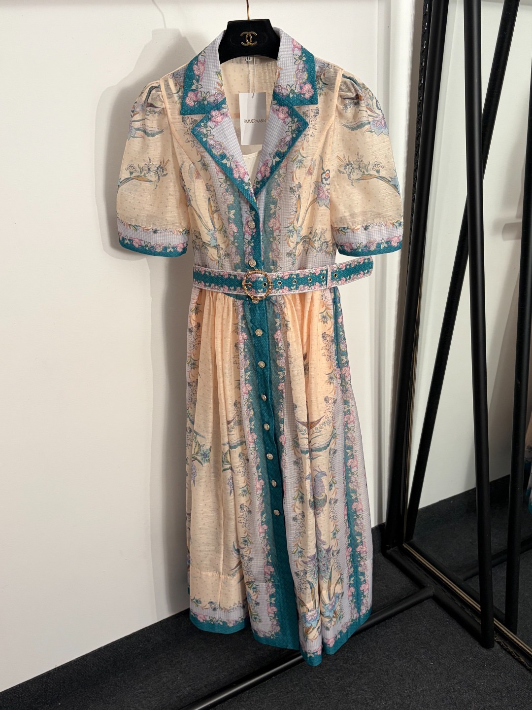 NO:873386,Model number 20264384 Zimmermann's latest peacock flower and bird polka dot print lapel waisted short-sleeved dress, long skirt, with suspender lining, with belt, green blue, pink, S-XL, [M size bust 90, length 95; bust 90, waist 72, sleeve length 32, length 130; weight 0.660kg], Zimmermann - Clothing, skirts, T-shirt, T-shirt,19860909款号20264384 Zimmermann*新款 孔雀花鸟波点印花翻领收腰短袖连衣裙 长裙,配吊带里衬,配腰带,绿色 蓝色,粉色,S-XL,【M码胸围90,长95；胸围90,腰围72,袖长32,长130；重量0.660kg】,兹默曼-服装,skirts,T-shirt,,Women's clothing