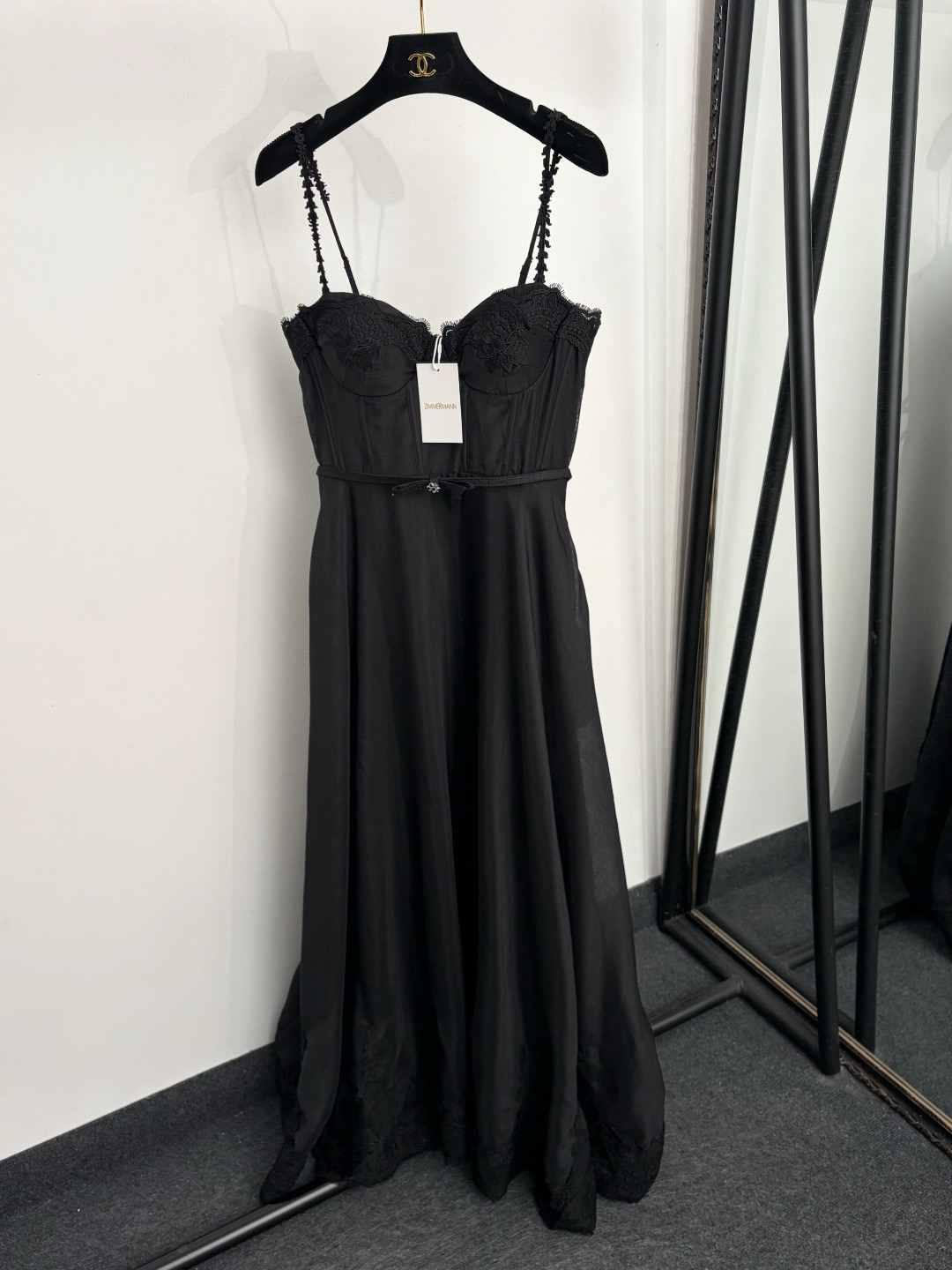 NO:943998,Model No. 20255406 Zimmermann's new style lace splicing temperament tube top waist suspender dress long skirt, black, white, blue, pink, S-XL, [M size; bust 82 elastic, waist 68 elastic, length 125; weight 0.635kg], Zimmermann-clothing, skirts,19860909款号20255406 Zimmermann新款 蕾丝拼接气质抹胸收腰吊带连衣裙 长裙,黑色,白色,蓝色,粉色,S-XL,【M码；胸围82弹力,腰围68弹力,长125；重量0.635kg】,兹默曼-服装,skirts,,Women's clothing