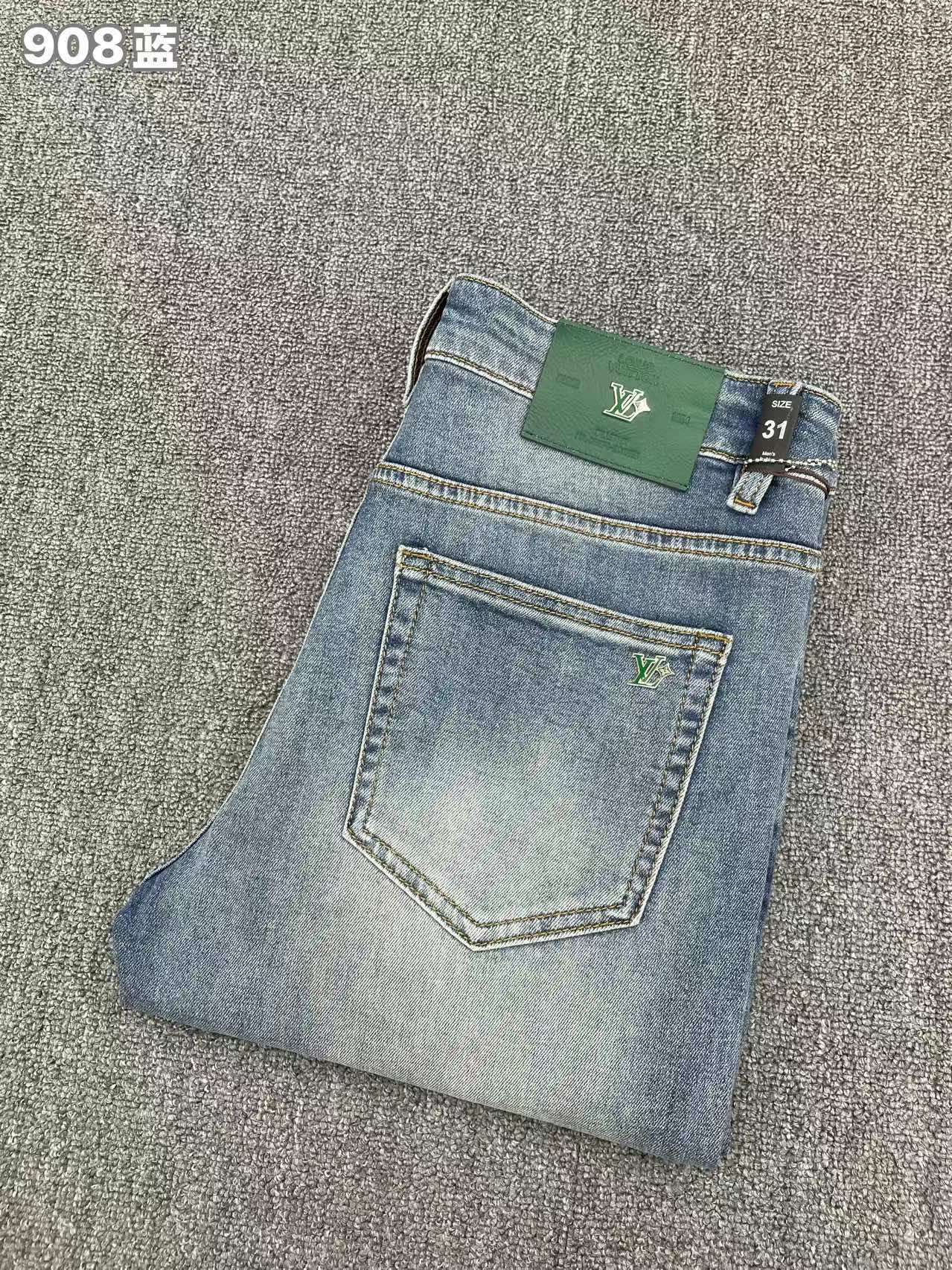 NO:926684,LV high-end customization, the latest jeans, sold simultaneously at the counter, original customization, customer-supplied hardware accessories, original quality, imported solid-color denim elastic fabric, heavy washing, fine workmanship, and excellent upper body!  Preferred items .……………………………………………………………… Size29-38,,louis vuitton,jeans,19860909LV 高端定制、最新款牛仔裤 柜台同步发售 原版定制 客供五金辅料 原单品质 进口固色牛仔弹力面料 重工洗水 做工走线精细 上身绝佳！优选单品 .…………………………………………………… Size29-38,,louis vuitton,jeans,,Men's clothing