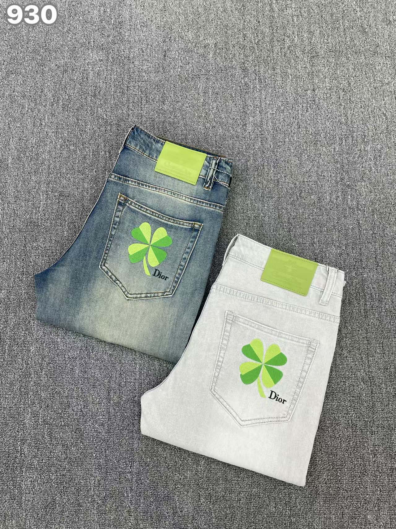 NO:870648,Dior's high-end customization and latest jeans are sold simultaneously at the counter. Original customization. Customer-supplied hardware and accessories. Original quality. Imported solid-color denim elastic fabric. Heavy washing. Fine workmanship and routing. Excellent upper body!  The preferred items are complete in three sizes.…………………………………………………… Size29-38, dior, jeans,19860909Dior 高端定制、最新款牛仔裤 柜台同步发售 原版定制 客供五金辅料 原单品质 进口固色牛仔弹力面料 重工洗水 做工走线精细 上身绝佳！优选单品 三标齐全.…………………………………………………… Size29-38,,dior,jeans,,Men's clothing