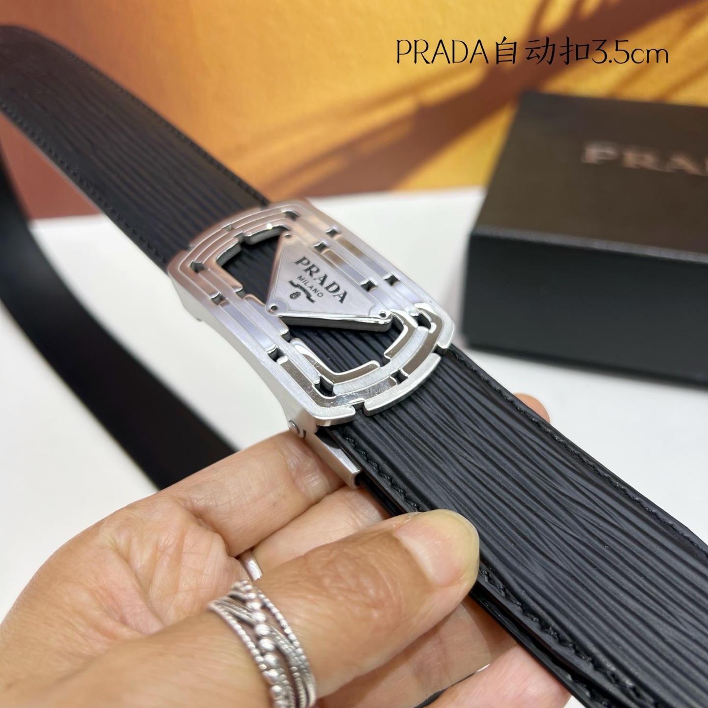 Prada Men’s Automatic Belt: Premium Calfskin and Steel Construction, 3.5 cm Width - 图片 5