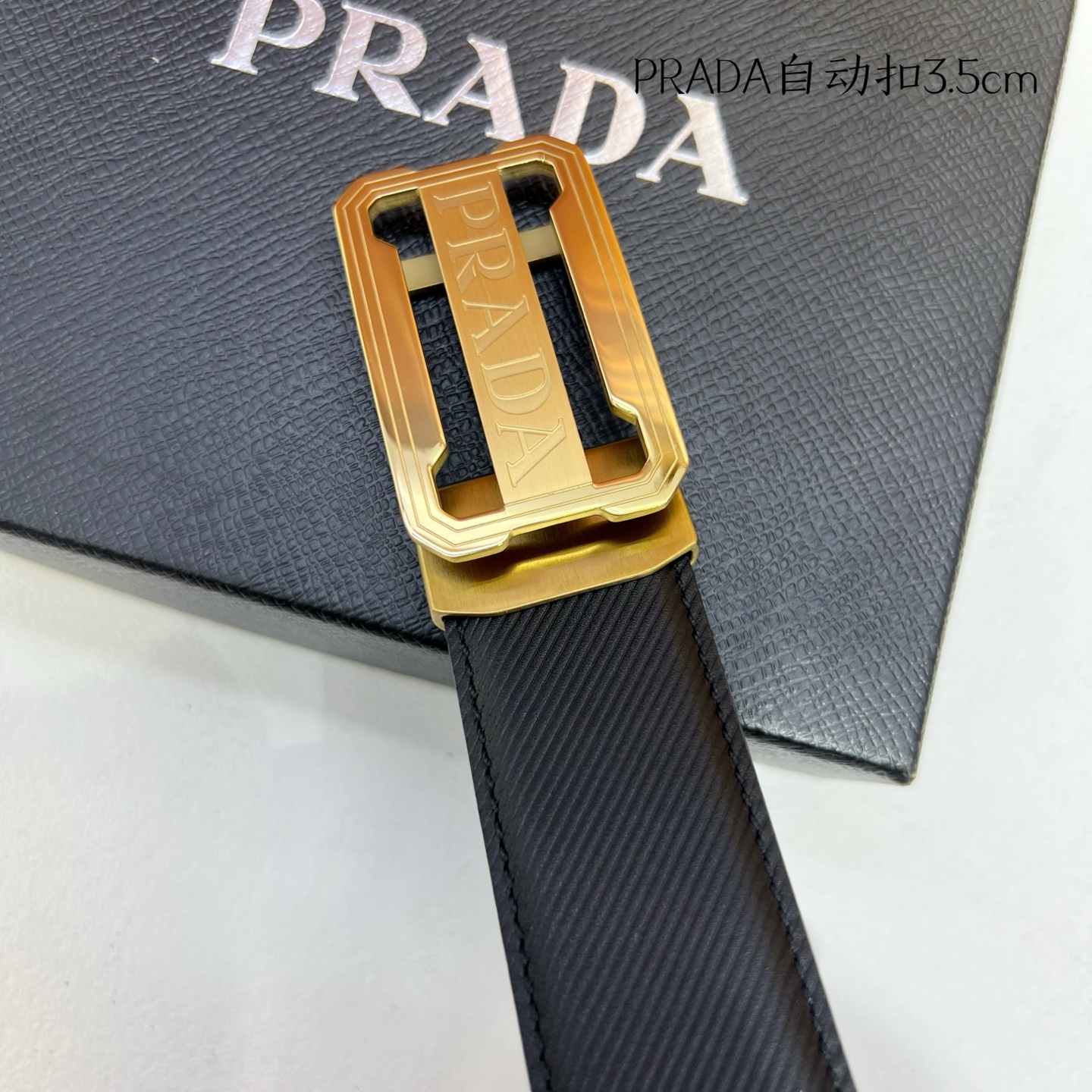 Prada Men’s Automatic Belt: Genuine Calfskin, Stainless Steel, 3.5 cm Width - 图片 1