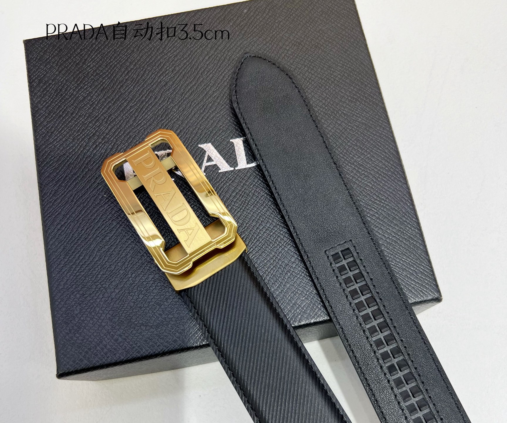 Prada Men’s Automatic Belt: Genuine Calfskin, Stainless Steel, 3.5 cm Width - 图片 2