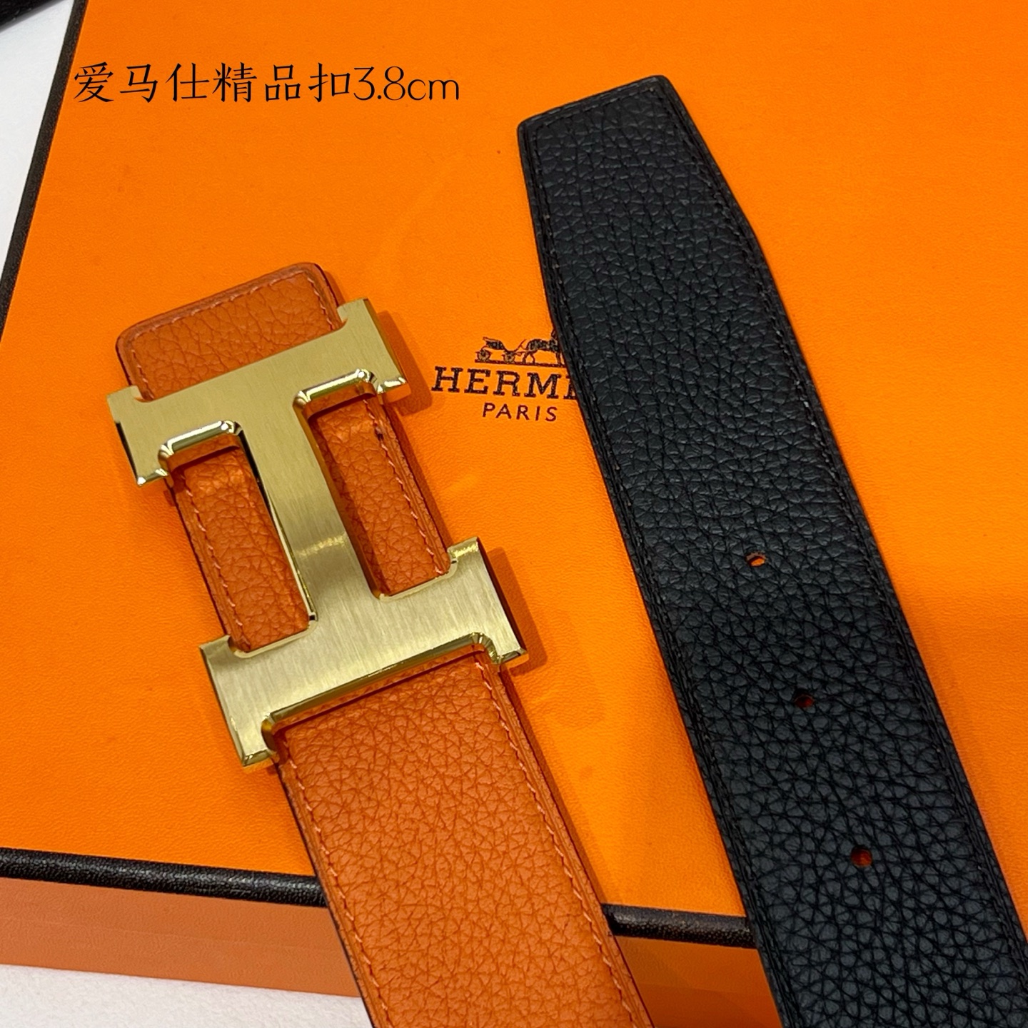 【爱马仕】双面进口小牛皮，搭配精品扣，宽度3.8cm，时尚大方，百搭单品。