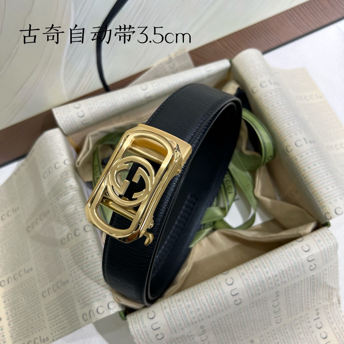 品牌：【古奇】新款进口小牛皮，手感细腻柔软。搭配纯钢自动精品钢扣，宽度：3.5cm