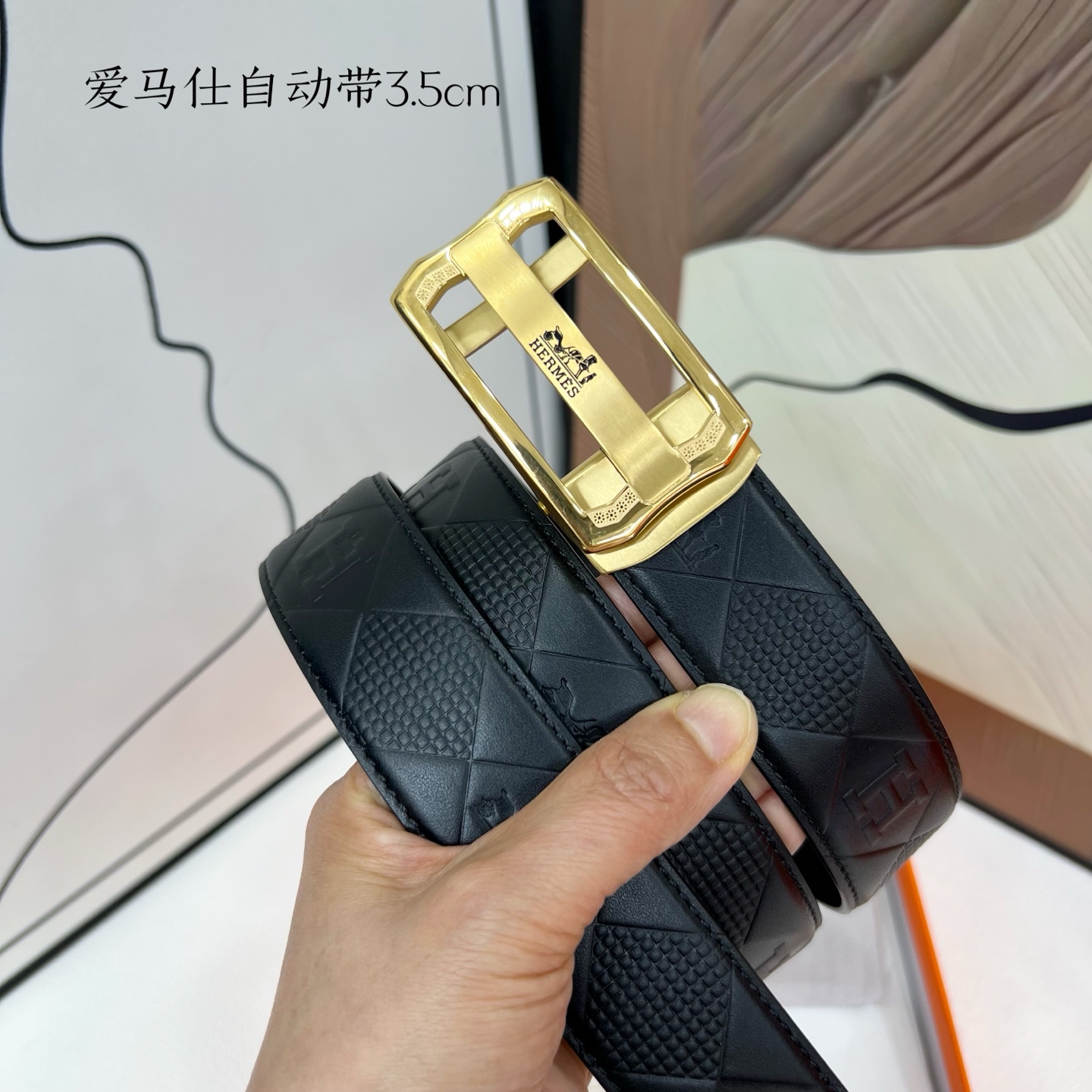 爱马仕 新款进口小牛皮 手感细腻柔软 搭配纯钢自动精品钢扣