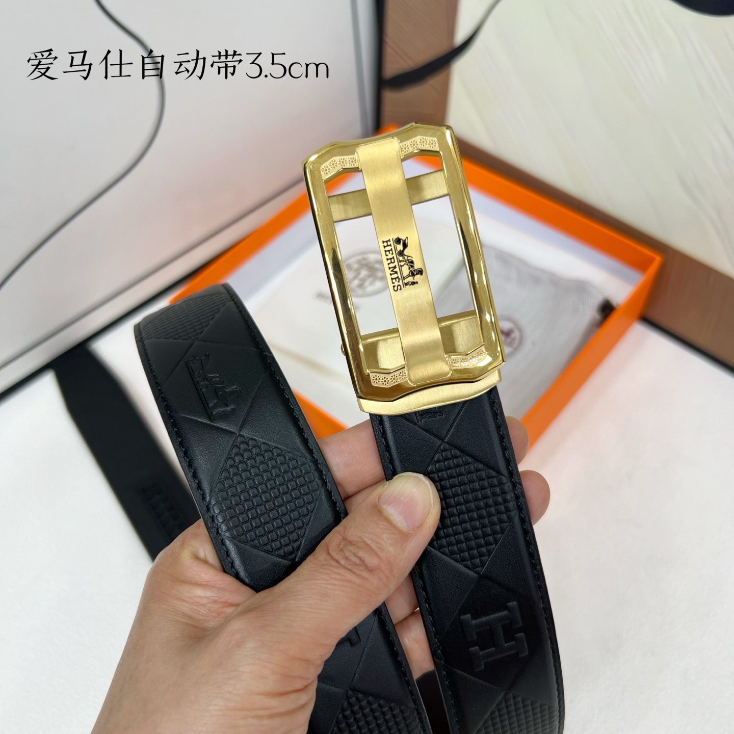 爱马仕 新款进口小牛皮 手感细腻柔软 搭配纯钢自动精品钢扣