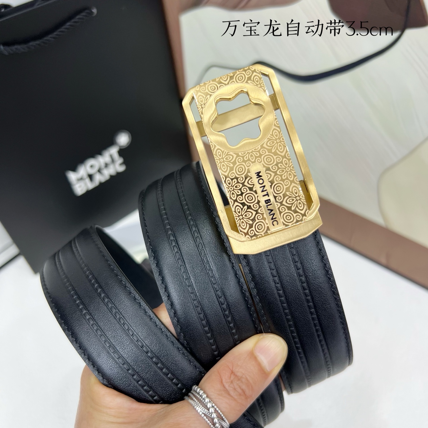 万宝龙 新款进口小牛皮 手感细腻柔软 搭配纯钢自动精品钢扣-Chinese UA Cheap High Quatity Brand Clothes Bags handbags Sneakers wholesale wholesaler seller from China Factory suppliers Fashion Clothing Shoes best Quality Beautiful Price 万宝龙 新款进口小牛皮 手感细腻柔软 搭配纯钢自动精品钢扣