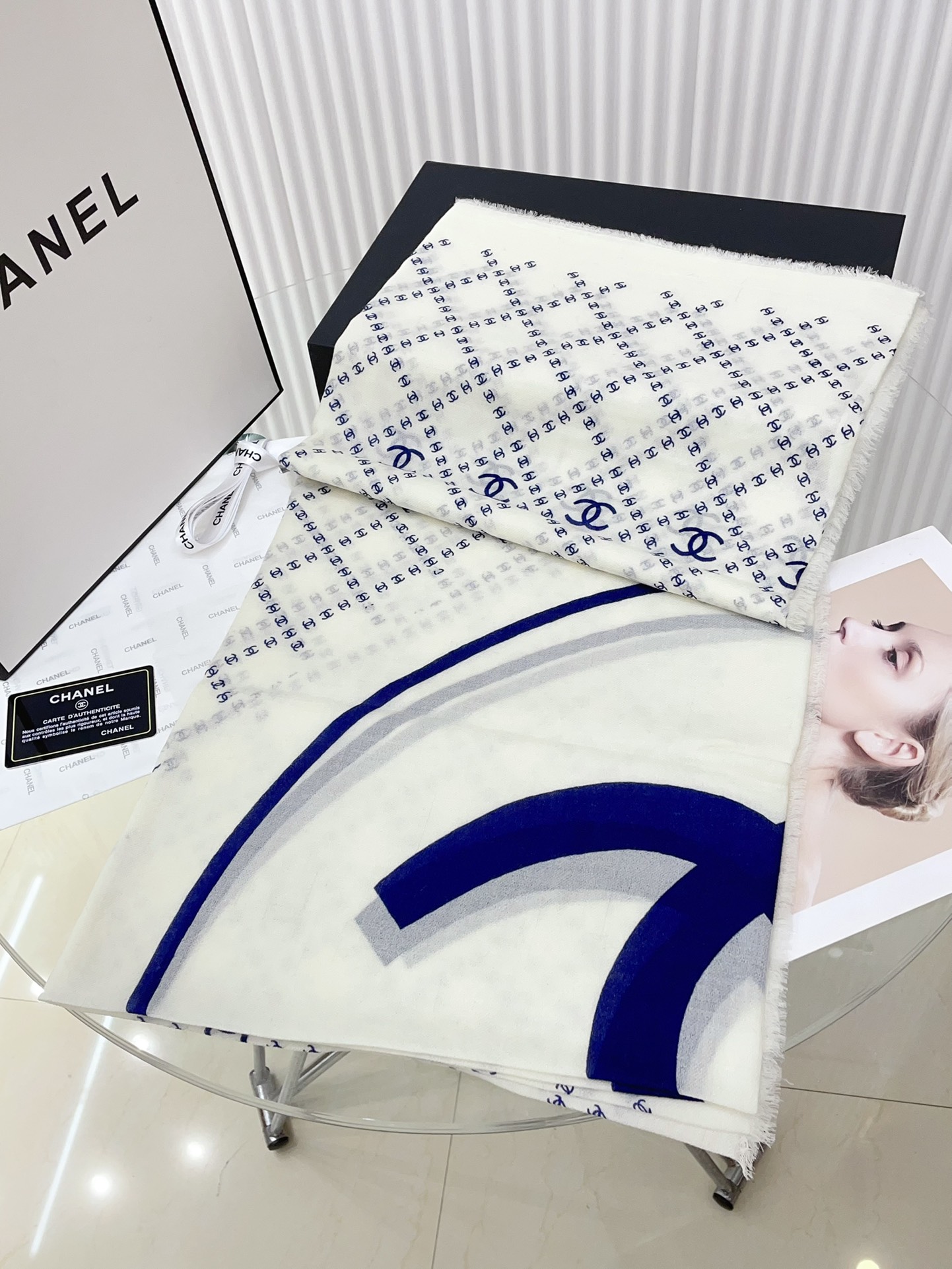 CHANEL系列专柜最新同步！本系列经过专柜品质染色首道工序清洗后直接加工保持了原生态的柔顺亮泽薄如蝉翼