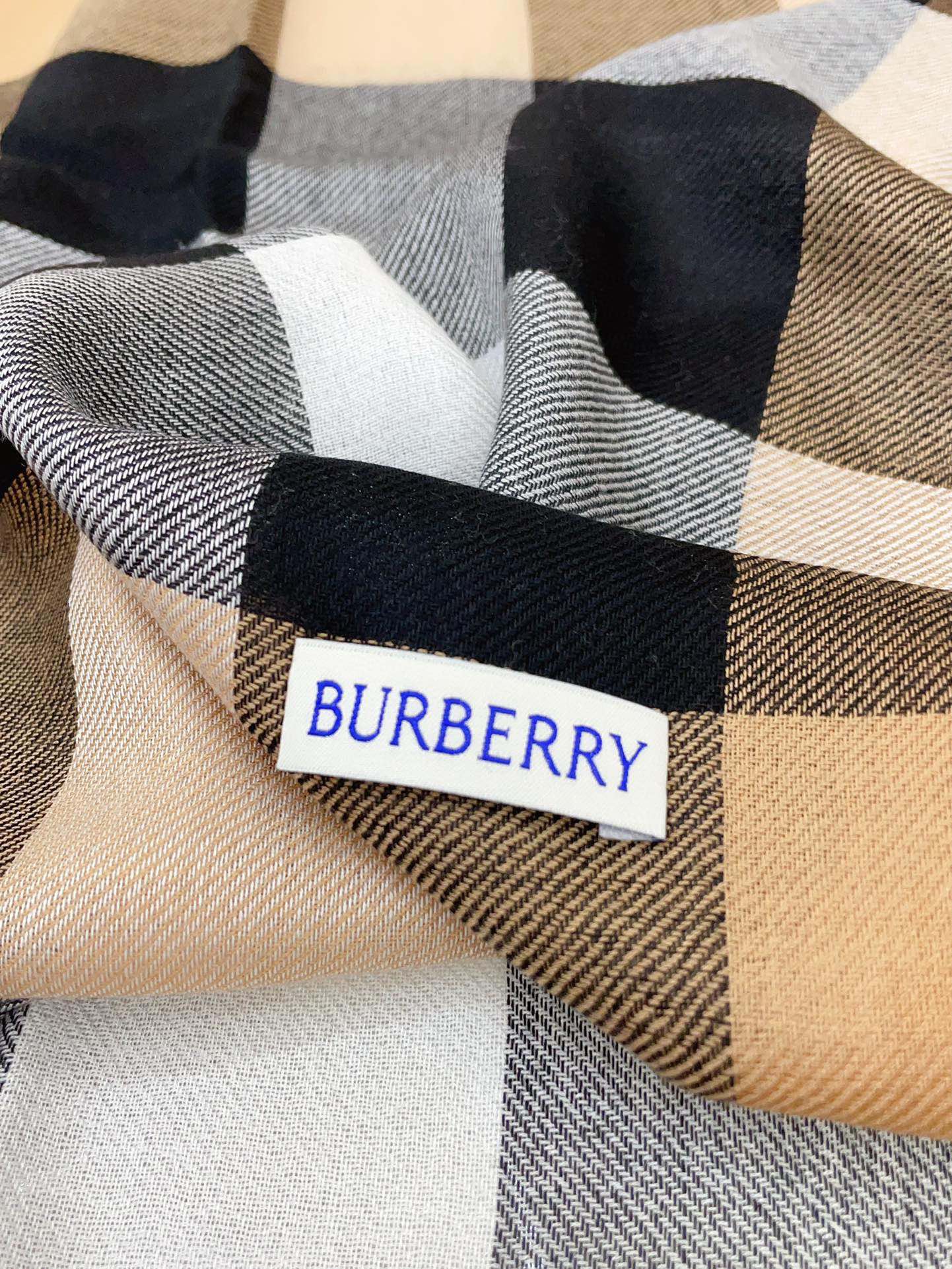 深驼色️同步官网巴宝莉时尚的情怀日常时髦实用款Burberry新款真的无敌时髦百搭！！独有的格调这才是大