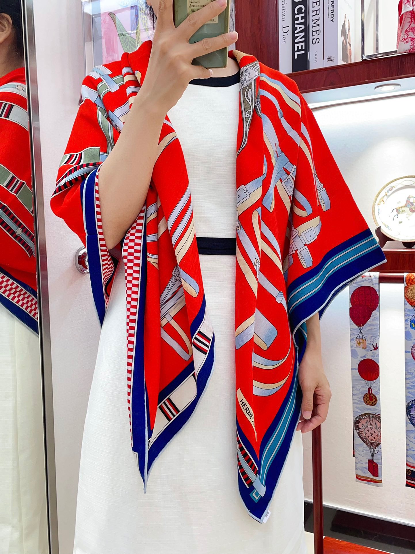 NO:179567,[Double-sided same color] counter synchronization Hermes family said it was good to buy it [Equestrian Key 140] Recommended top-level craftsmanship and super value Hermes counter hot cashmere square scarf three-dimensional presentation pattern patterns and patterns physical objects, high grade special craftsmanship and high-end research and development stunningly come out Special cutting-edge craftsmanship processing is loved by white and rich beauty. Whether it is quality, style, price, they scream, super high cost performance, absolutely worth buying 70 cashmere silk, size 140cm*140cm high version scarf, high version scarf, hermes, hermes, real silk, hermes, real silk19860909【双面同色】专柜同步 Hermes家买了都说好看【马术密钥 140】推荐顶级工艺超值爱马仕专柜爆款羊绒方巾立体呈现图案纹路实物档次极高特殊工艺高端研发惊艳问世特殊尖端工艺处理受到白富美的喜欢 无论是品质 款式 价格都令大牌控的她们尖叫 超高性价比 绝对值得入手70山羊绒真丝,尺寸140cm*140cm高版本围巾,高版本围巾,hermes,hermes,real silk,scarf