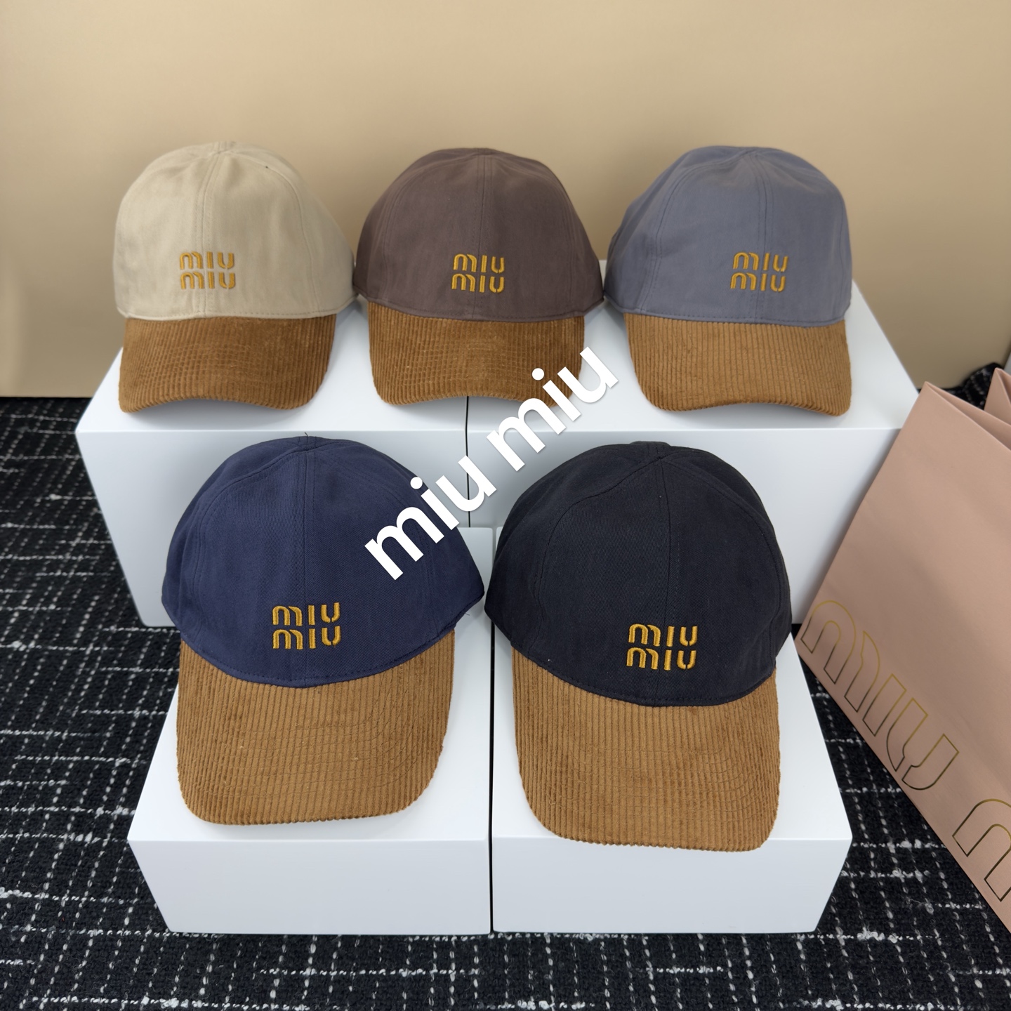 미우미우 모자 119054 Miu Miu Cap