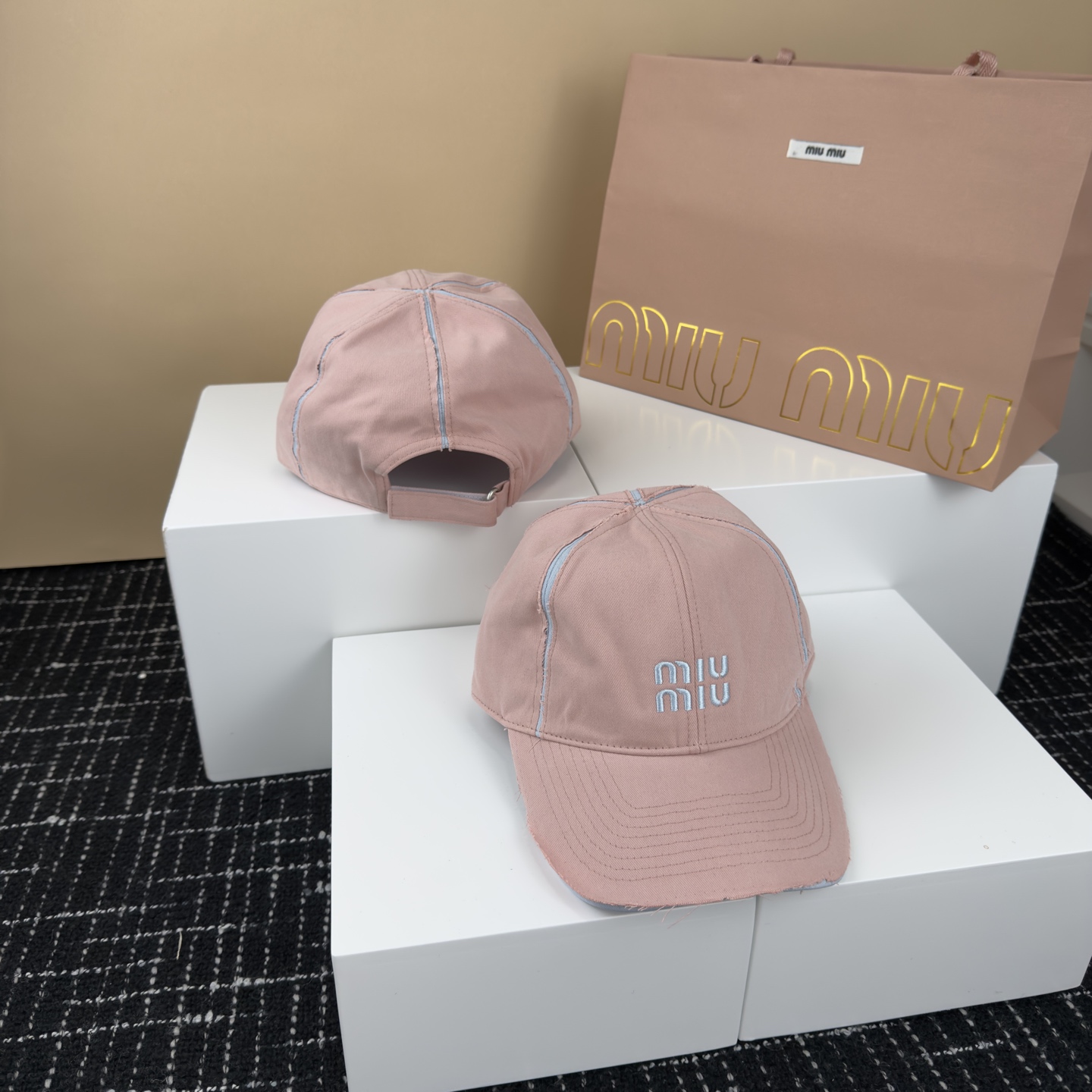 미우미우 모자 118743 Miu Miu Cap