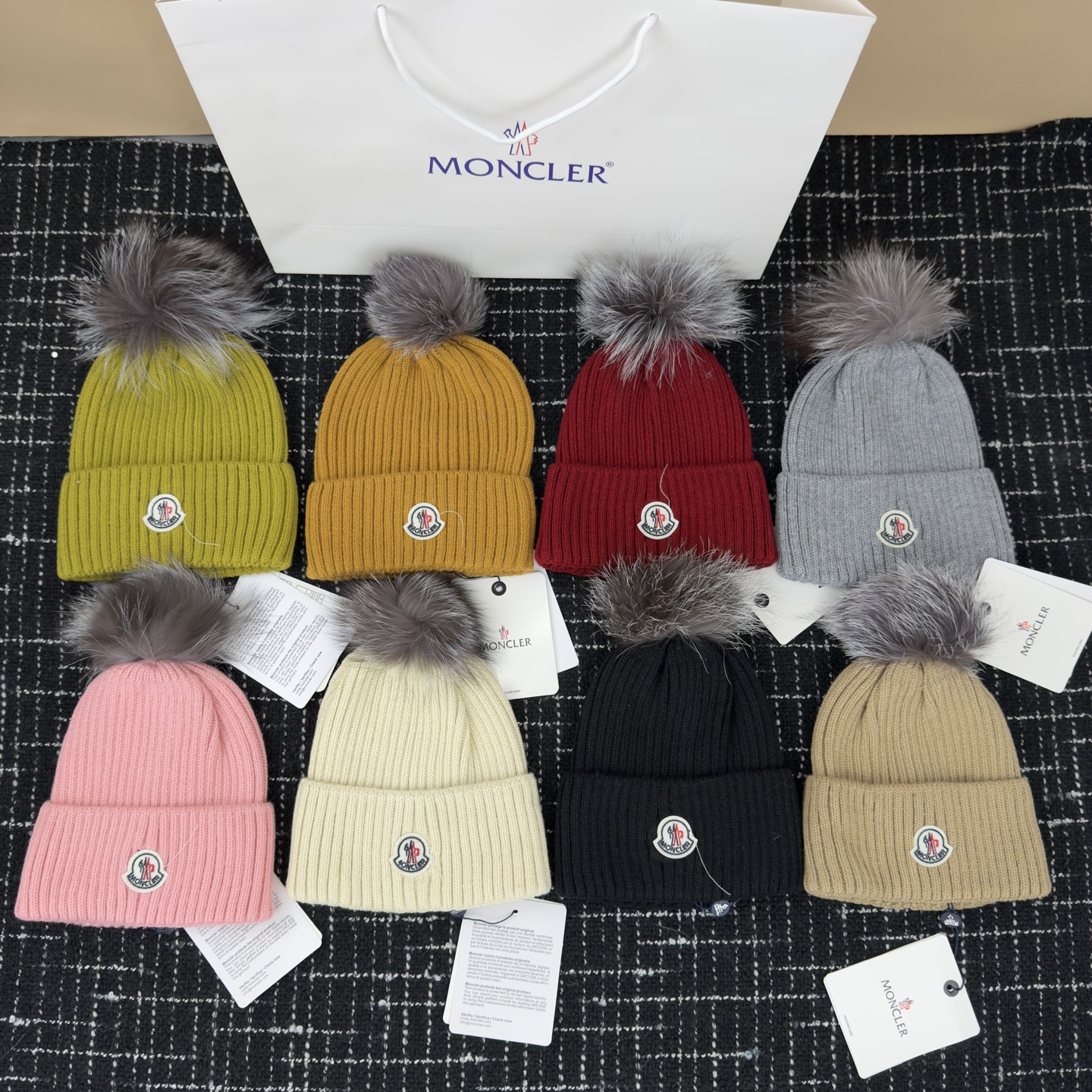 NO:365105,High-end atmospheric and high-end hat Fisherman hat Baseball hat Knit hat, hat, Moncler, espadrilles, hats蒙口 高端大气上档次帽子渔夫帽棒球帽针织帽,帽子,Moncler,espadrilles,hats,hat