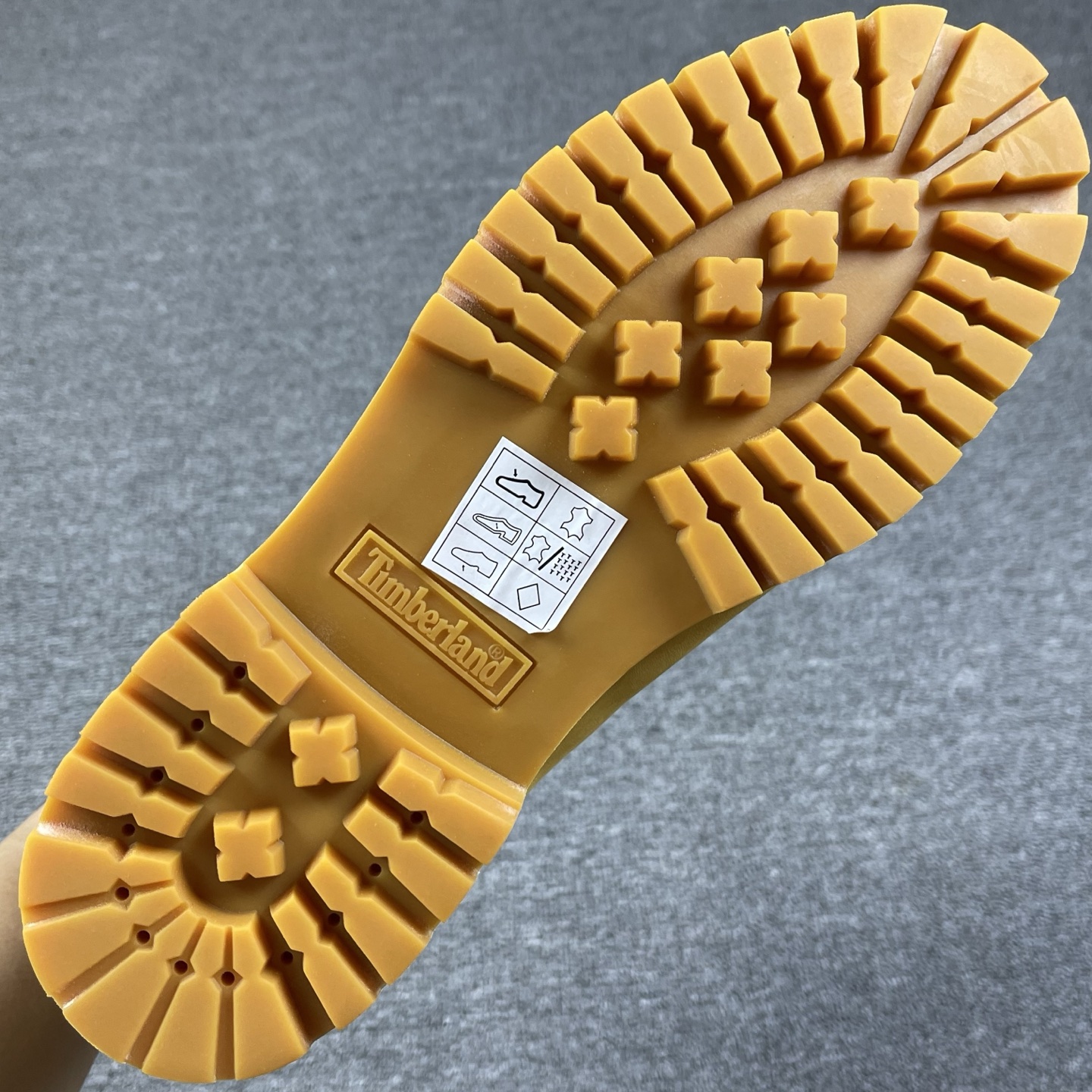 280 广东中山版添柏岚Timberland踢不烂/经典款黄色高帮 女款六孔型号10361男款七孔型号10061