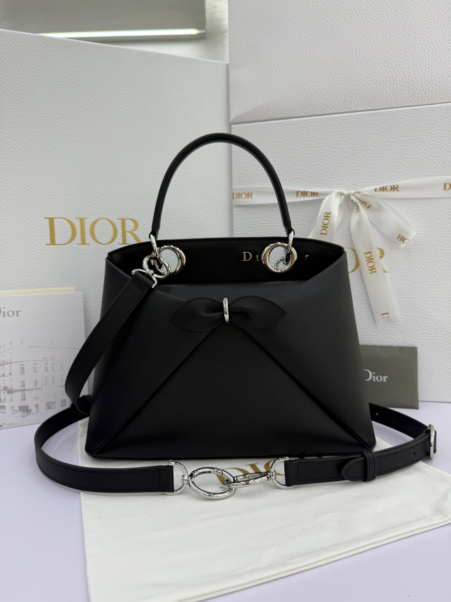 Dior 2026蝴蝶结手提包_编号7038_银扣_金扣
尺寸：28*10*22（长*宽*高）
