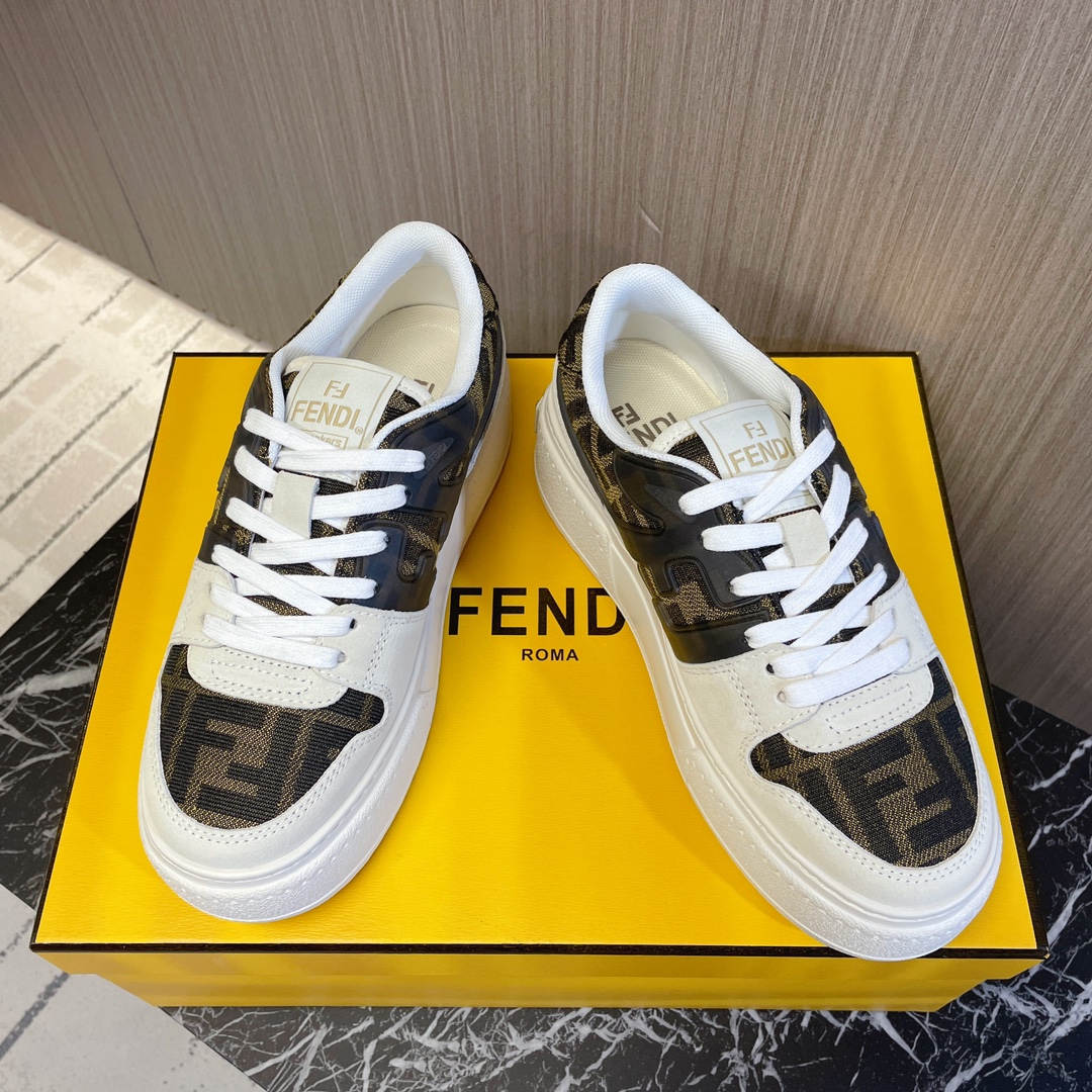 💰 400👍🔥Fendi Match——厚底鞋；饼干鞋；运动鞋；篮球鞋……
fendi match厚底运动球鞋，FF最新元素注入复古的设计，超经典百搭系列……
鞋面采用牛皮和牛猄拼接组合，侧面凸起的双F logo，内里采用毛巾布里，5cm增高PU发泡大底……
女款35—40 / 男款39—45 正码  