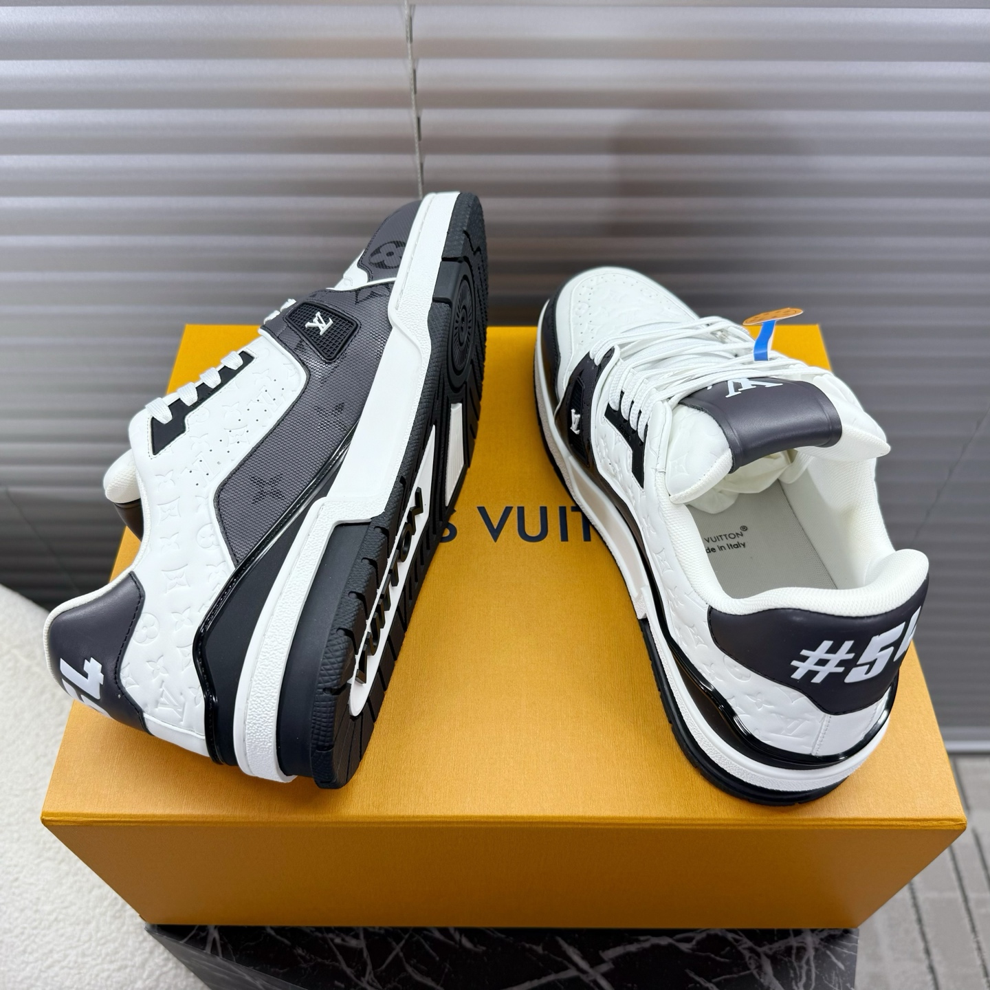 Louis Vuitton Trainer Sneakers - Leather, Unisex, Retro Style, Sizes 35-45 3 i1737445521144 4455 0 2