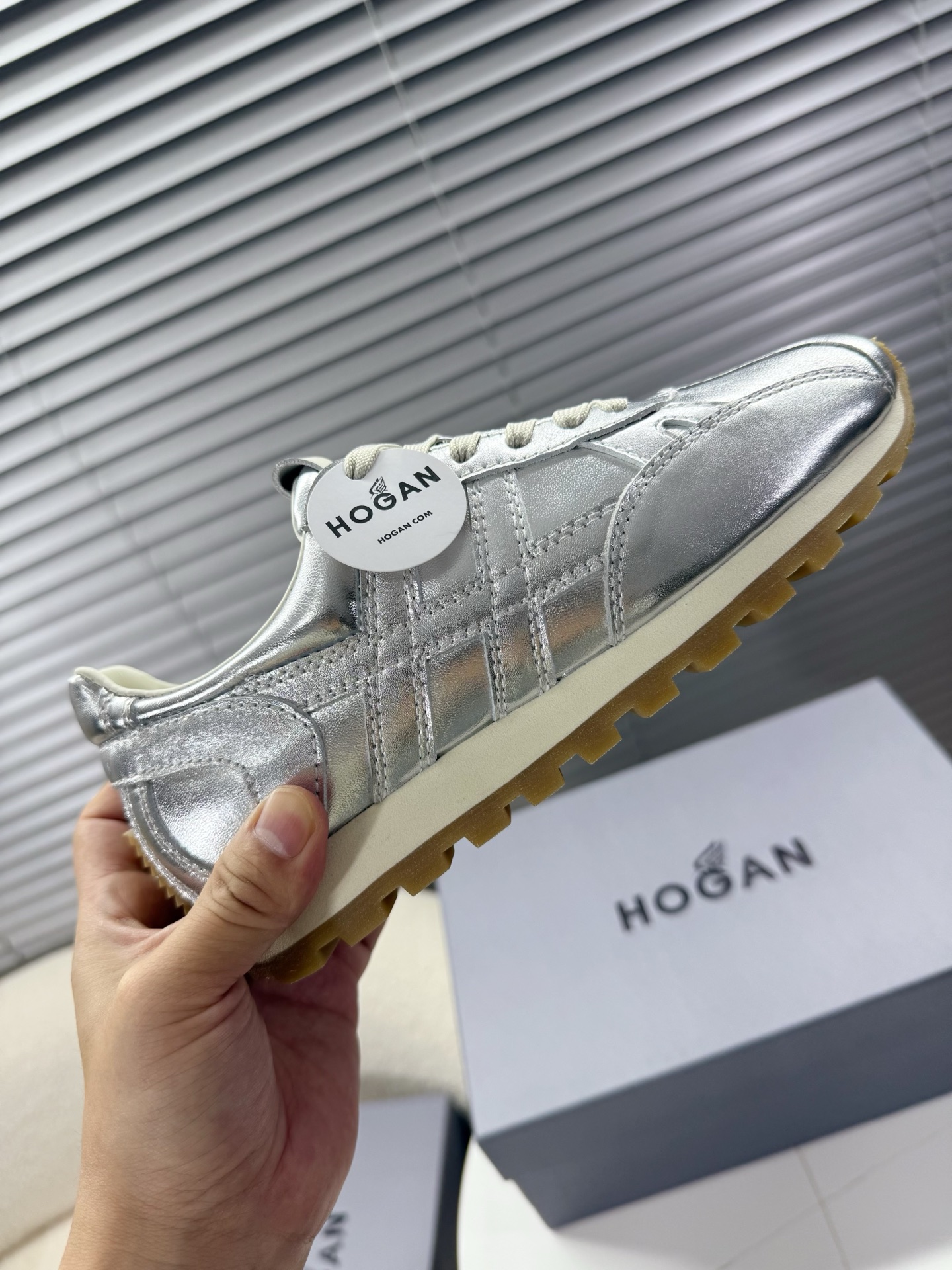 NO:236959,Hogan 86er couples fortunate shoes, German training shoes, sports shoes~~, casual shoes/sports shoes, sneakers19860909Hogan 86er 情侣款阿甘鞋,德训鞋,运动鞋~~,休闲鞋/运动鞋,sneakers,Women's Shoes