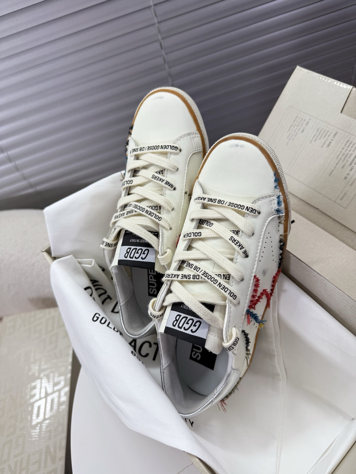 NO:225169,GGDB Ball Star Small Dirty Shoes~~ # The best version on the entire network is not convinced, but I can compare # ggdb classic couple small dirty shoes~~ To the point of being popular, I will be against the white shoes, and I will wear all kinds of small dirty shoes!  Celebrity private server demonstration × It’s so versatile!  No need to worry about washing shoes anymore!  Original custom cowhide (the essence of old making) inner towel   cowhide foot pad, original mold opening 3.5cm high-rise latex insole... irregular hand-polished upper, even the soles are polished and worn~~ 35-39 (40 custom made without return) regular size for women, casual shoes/sports shoes, sneakers, cowhide19860909GGDB Ball Star 小脏鞋~~ # 全网最好版本不服来比 # ggdb经典情侣款小脏鞋~~火红程度上怼小白鞋,下踩各类小脏鞋！明星私服上脚示范 ×就是这么百搭 ！再也不用担心洗鞋的问题啦！ 鞋面原版定制牛皮（做旧精髓所在）内里毛巾 牛皮垫脚,原版开模3.5cm内增高乳胶鞋垫…… 不规则手工打磨做破鞋面,就连鞋底也是打磨做旧的~~ 35—39(40定做不退换)正码 女款,休闲鞋/运动鞋,sneakers,cowhide,Women's Shoes