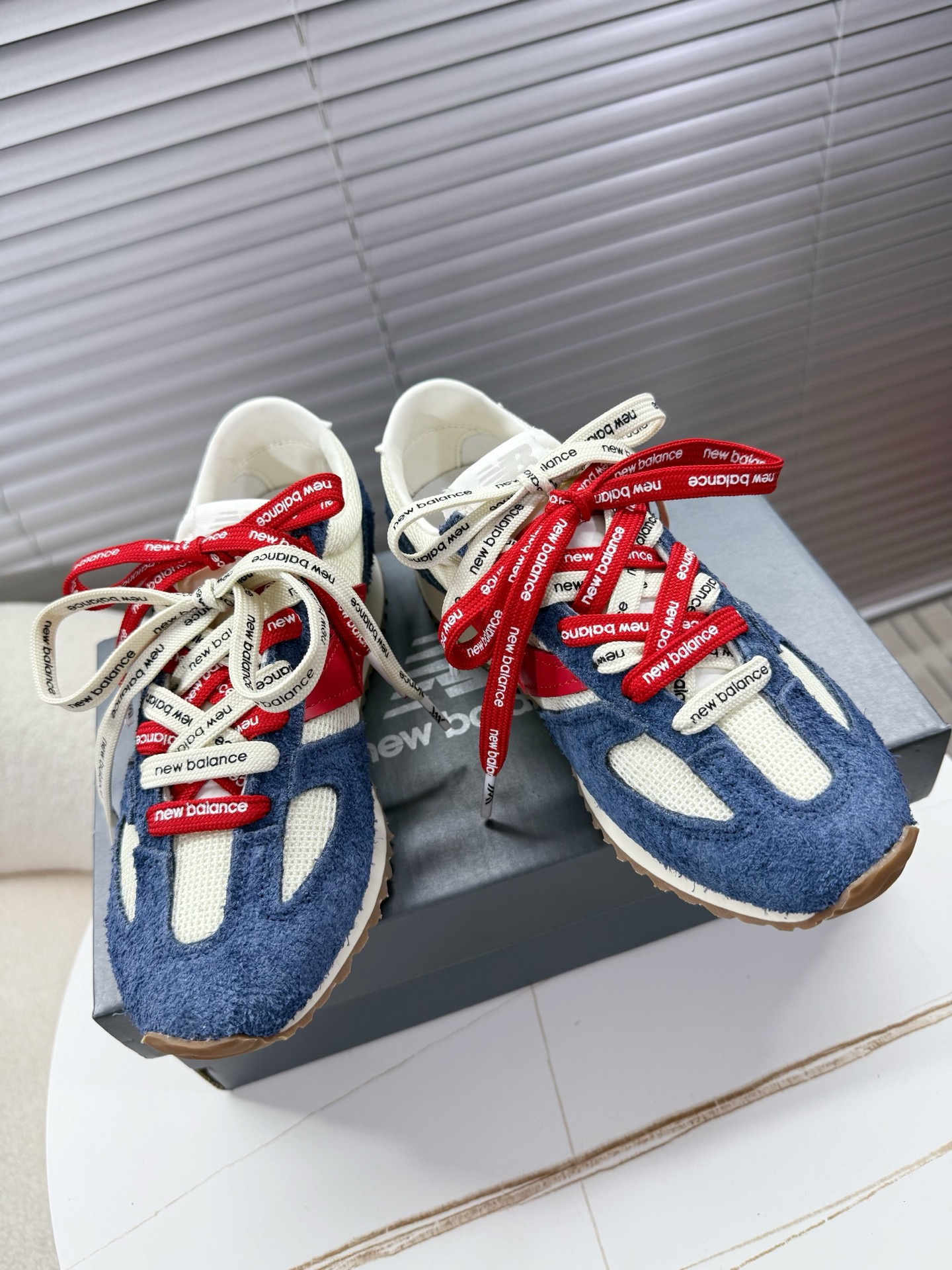 NO:251022,NB 471 sports shoes... Retro sneakers/jogging shoes, Italian street style from the 1970s nb New Balance 471 series, a new look created with a purer retro style design. The side is also deconstructed, the N-shaped logo is presented in an old embossed style, and multiple shoelaces are matched with outfits... Women's 35-40 Men's 39-75, casual shoes/sneakers, new balance, sneakers19860909NB 471 运动鞋…… 复古运动鞋/慢跑鞋,上世纪70年代的意大利街头风格 nb新百伦 全新 newbalance 471 系列,以更纯粹的复古风格设计打造的全新造型 侧身还以解构设计,将N字标志以做旧压花样式呈现,多鞋带搭配穿搭…… 女款35-40 男款39-75,休闲鞋/运动鞋,new balance,sneakers,Women's Shoes