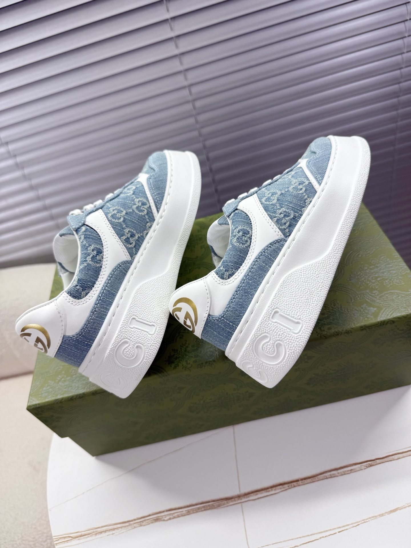 Gucci Sneakers