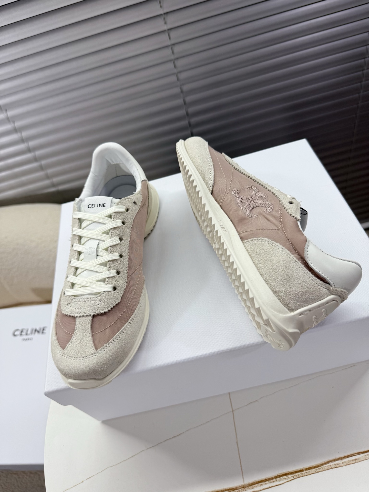 Celine Celine｜塞琳 春夏季最新阿甘鞋、德训鞋、运动鞋、球鞋……