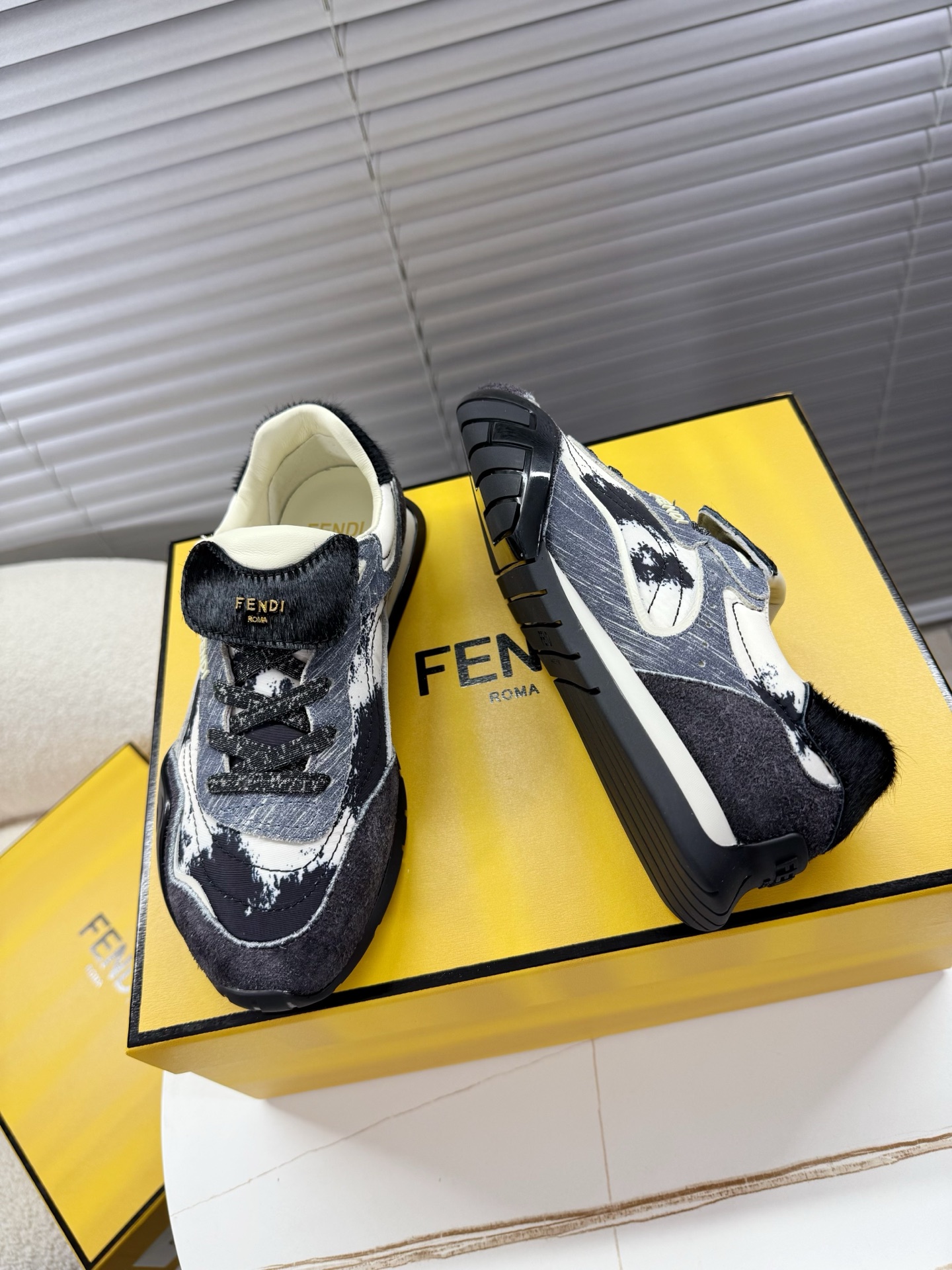 Fendi Style Leather Men's Shoes Lookbook Reference image 2
