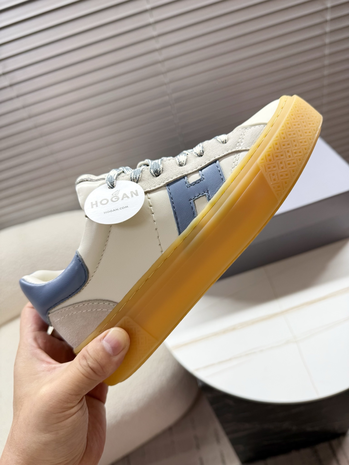 NO:707353,Hogan H sneakers...,casual shoes/sneakers,sneakers19860909Hogan H 运动鞋……,休闲鞋/运动鞋,sneakers,Women's Shoes