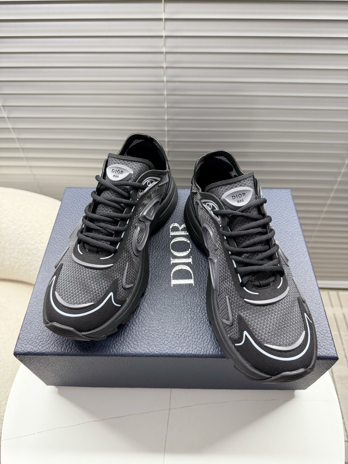 NO:707977,Dior B30 Countdown 26 new spring and summer sports shoes... Dior B30 series - focusing on lightness, comfort, sports and leisure... Breathable running shoes, with CD30 logo on the tongue and heel, full of brand sense... Lightweight sole, breathable mesh, technical fabric... 39-45 full size, casual shoes/sports shoes, dior, sneakers19860909Dior B30 Countdown 26春夏新款运动鞋…… Dior B30 系列款—— 主打轻便舒适运动休闲都能兼顾……透气跑步运动鞋,鞋舌与鞋跟都有CD30标识,满满的品牌感气场十足…… 轻质底,透气网纱,科技面料…… 39—45正码,休闲鞋/运动鞋,dior,sneakers,Women's Shoes