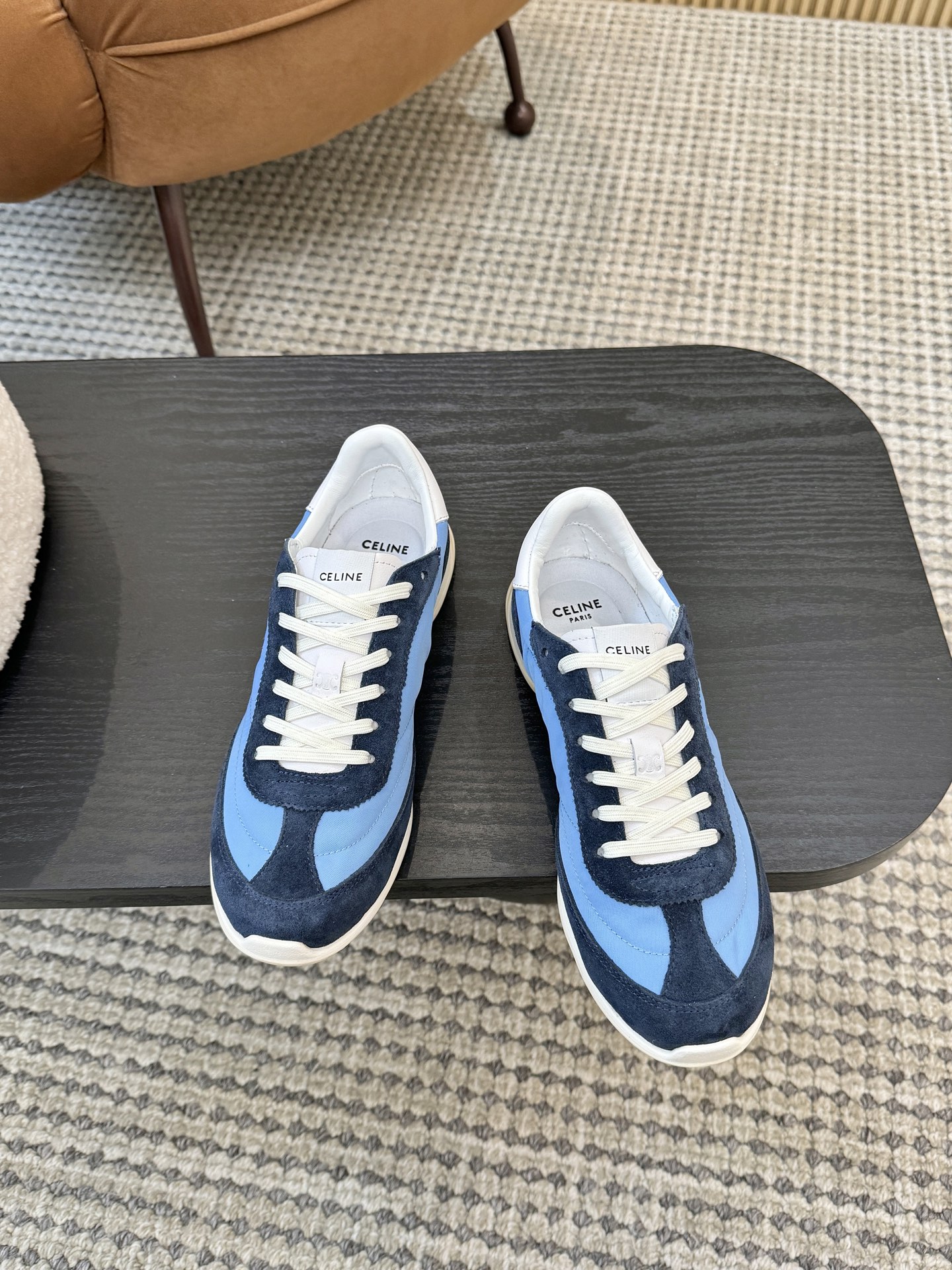 NO:758708,Celine｜Celine’s latest spring and summer Forrest Gump shoes, Dexun shoes, sports shoes, sneakers... Xiaohongshu recommends good things; they are really easy to wear, comfortable and versatile... The shoes are very light, no pressure for shopping and running around, and can be worn with skirts and pants. Spliced color fabrics, full sheepskin lining, latex pads for the feet, two-color combination anti-slip outsole, the original heel has the Celine standard stamp~~~  35-40 (41 customized), casual shoes/sports shoes, celine, sneakers, skirts, sheepskin19860909Celine｜塞琳 春夏季最新阿甘鞋、德训鞋、运动鞋、球鞋…… 小红书好物推荐；实在是太好穿太舒服太百搭啦……鞋子很轻便,逛街暴走零压力,配裙子裤子都OK 拼接色面料,全羊皮内里,乳胶垫垫脚,双色组合防滑大底,原版后跟有Celine标钢印~~~ 35—40(41订做),休闲鞋/运动鞋,celine,sneakers,skirts,sheepskin,Women's Shoes