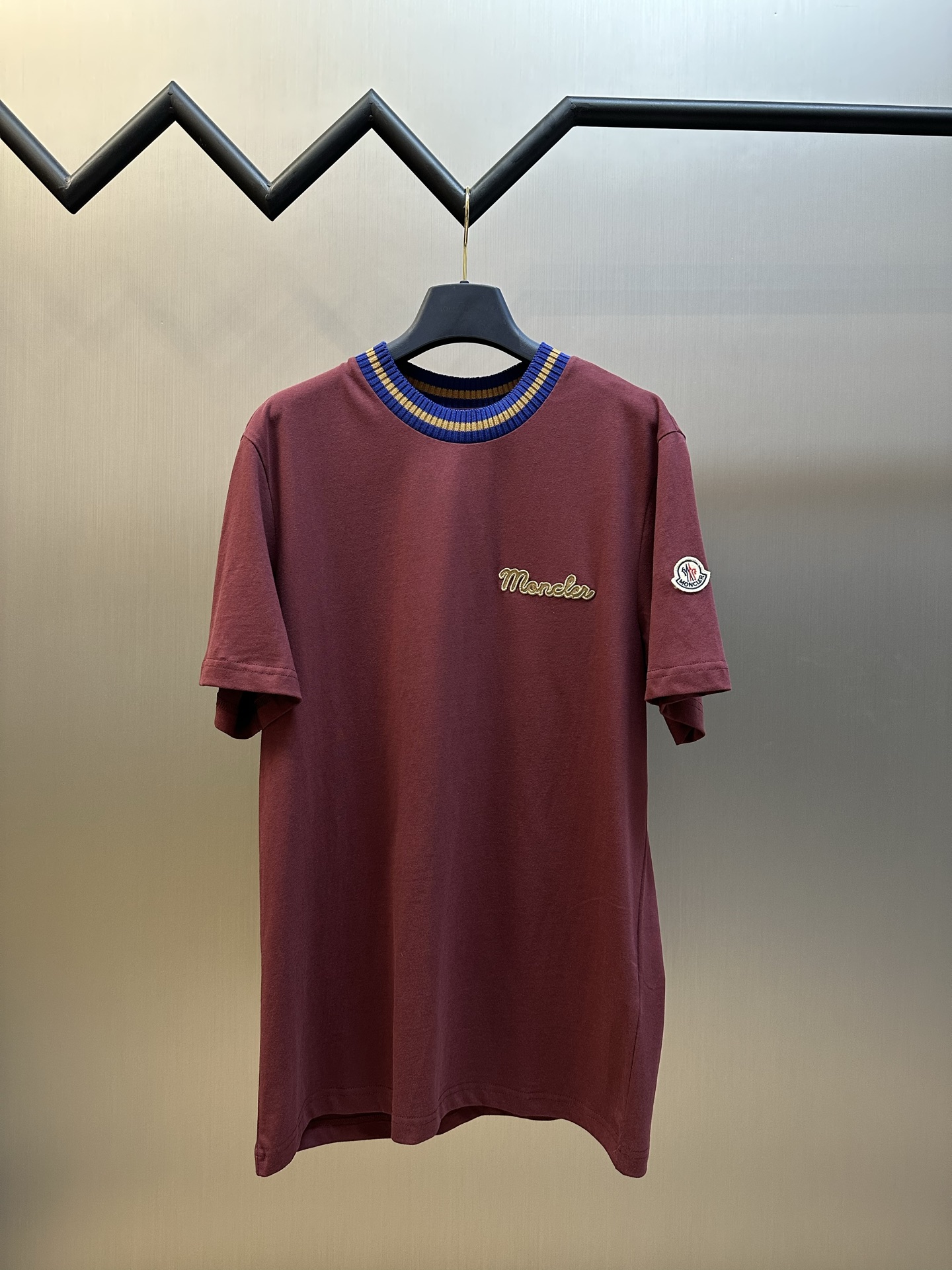 _dpW9sd4z0hcm8BqL8JjL9k2Y05NTp1sslIvV5_Q