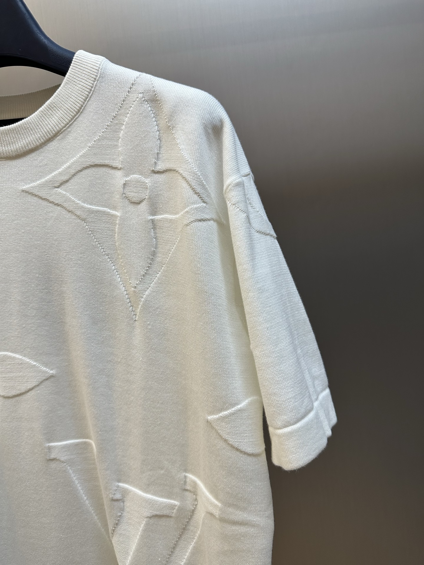 루이비통 남성 반팔 136503 Louis Vuitton T Shirt 썸네일 이미지