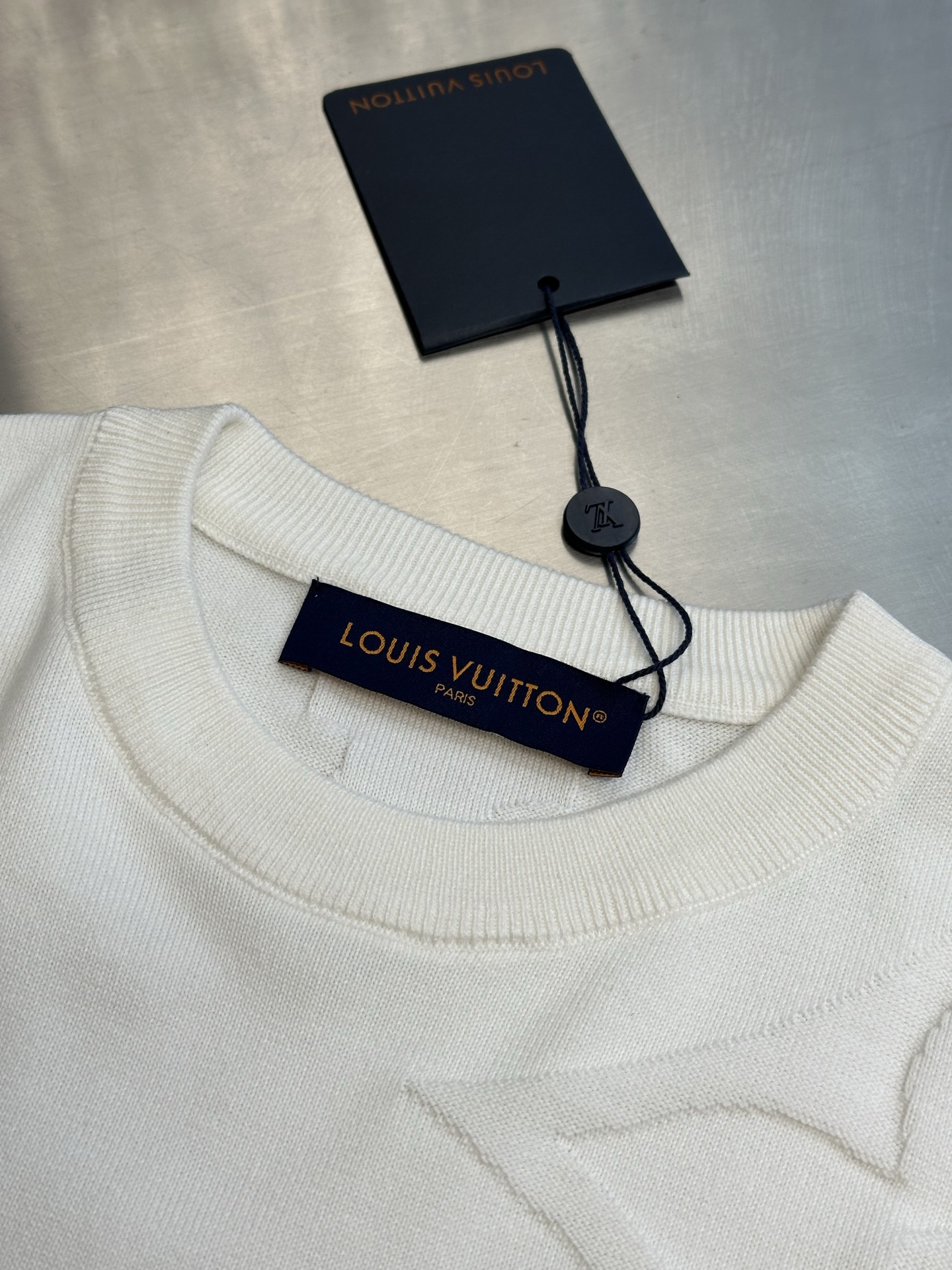 루이비통 남성 반팔 136503 Louis Vuitton T Shirt 썸네일 이미지