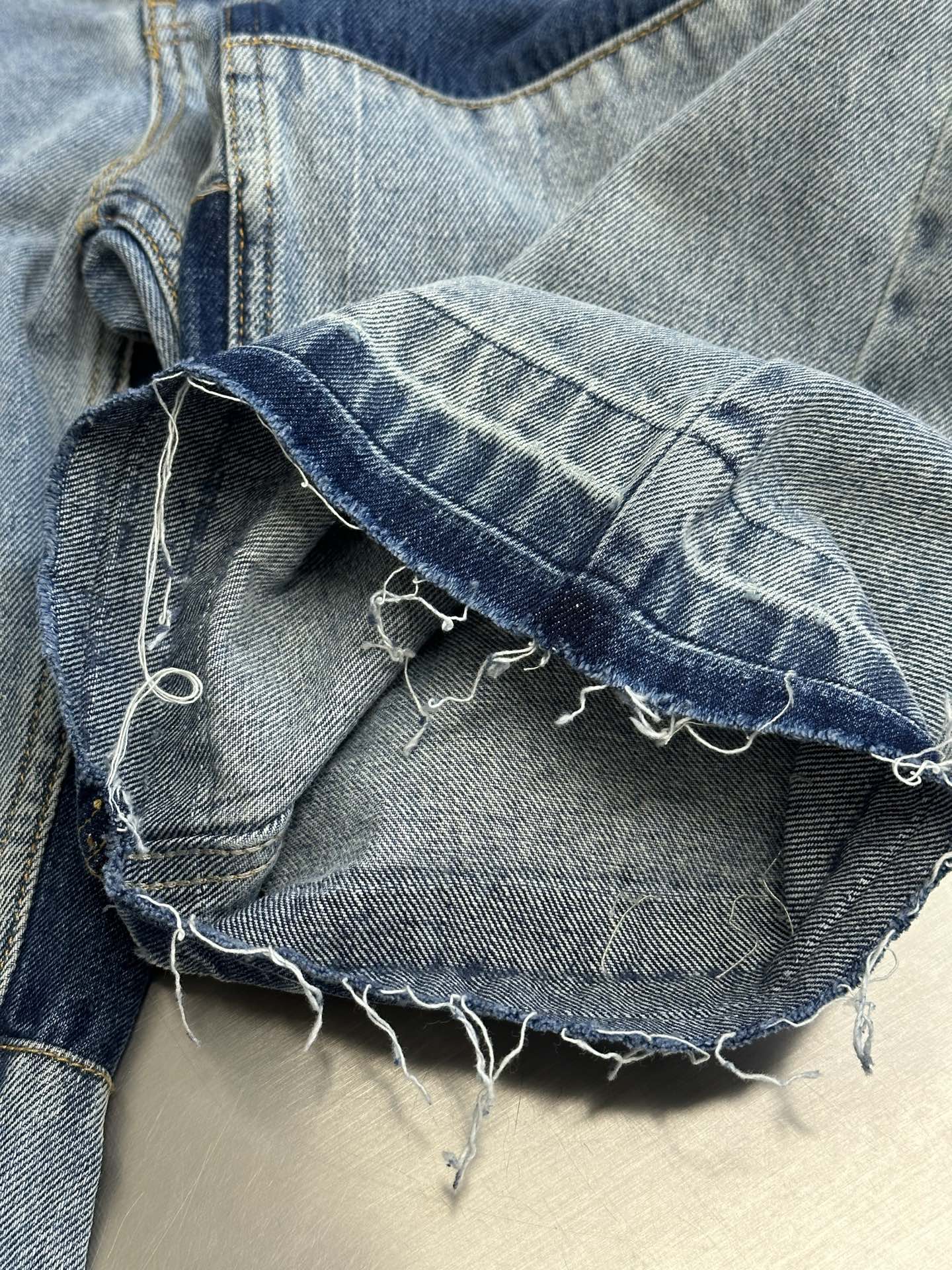 루이비통 남성 바지 136490 Louis Vuitton Pants 썸네일 이미지