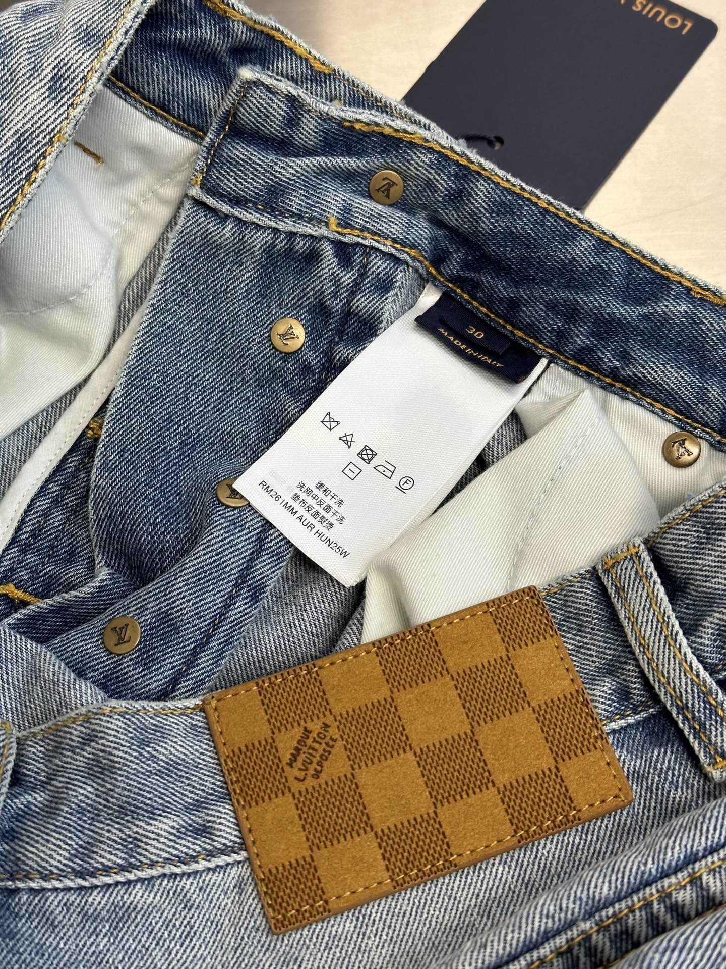 루이비통 남성 바지 136490 Louis Vuitton Pants 썸네일 이미지