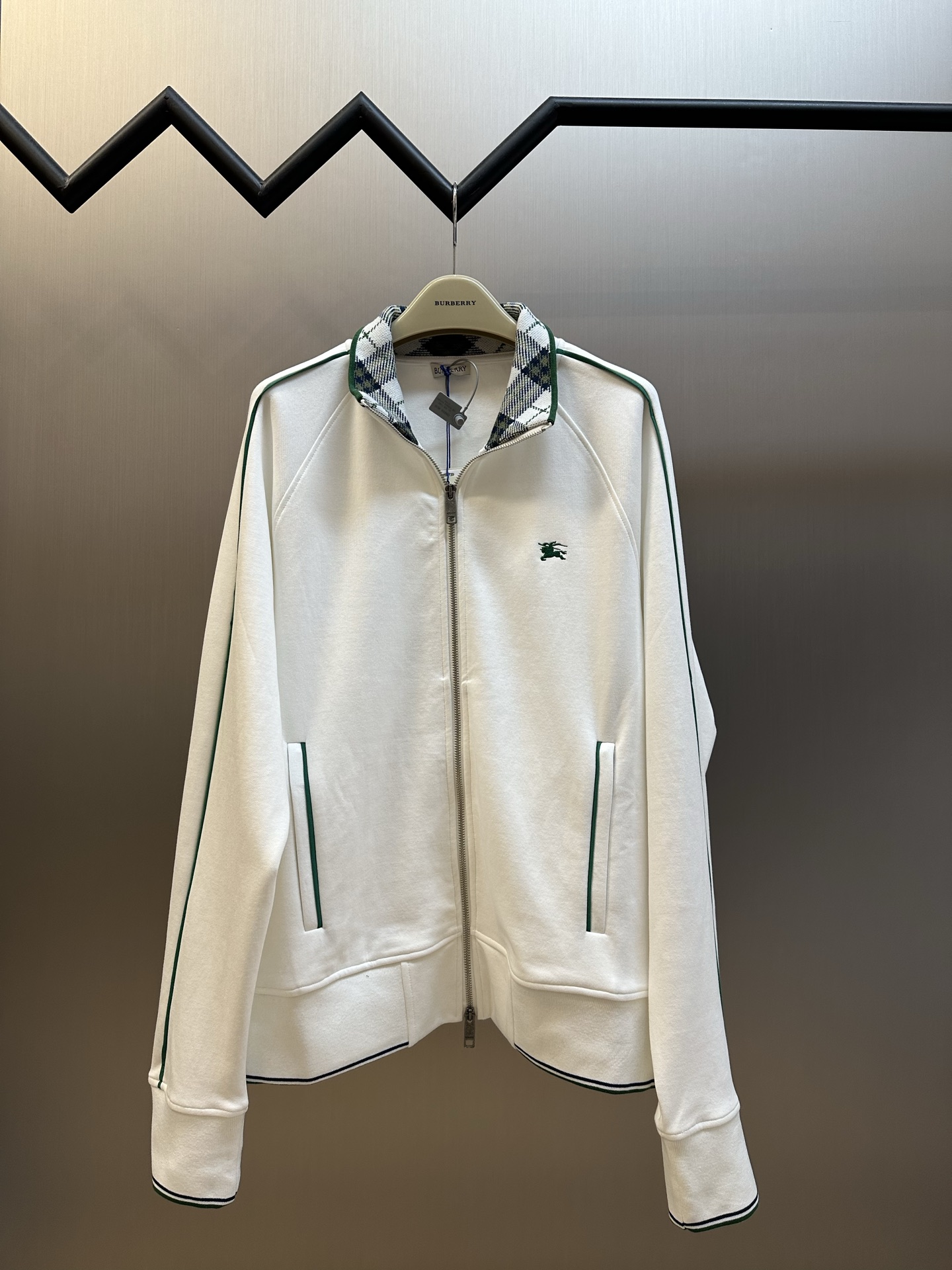 p245 Chaqueta de tenis de algodón y nailon con cuello alto bordada Bbr, hecha de algodón con capa de aire Wuming y teji…