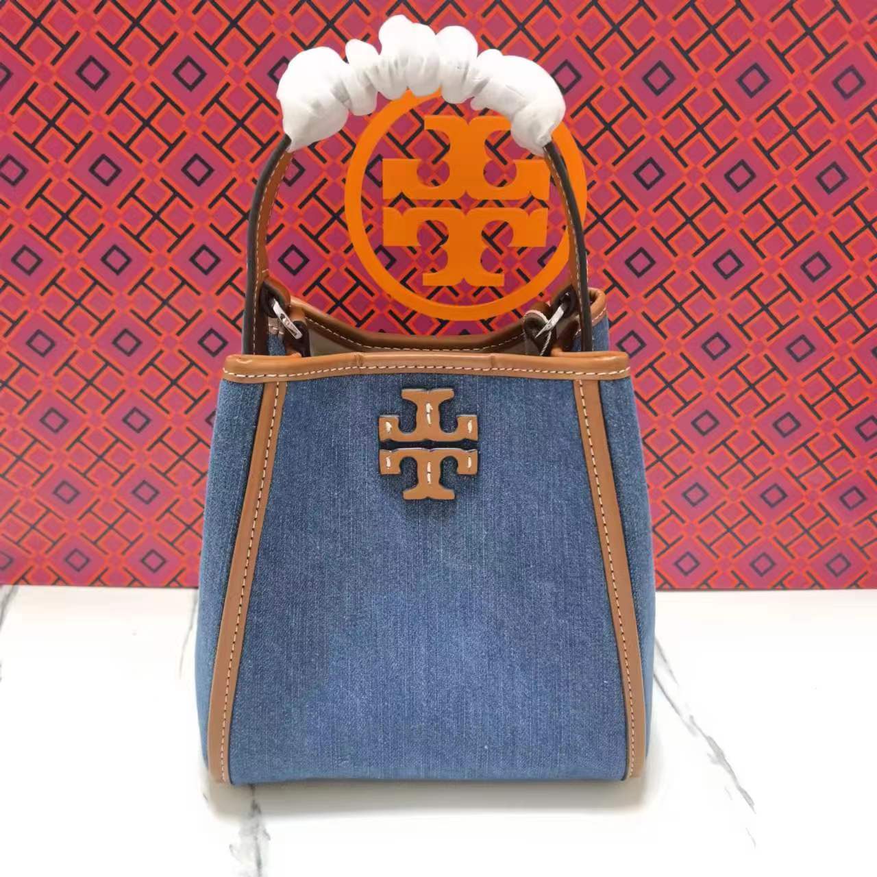 Tory Burch 154686 Mcgraw牛仔水桶包